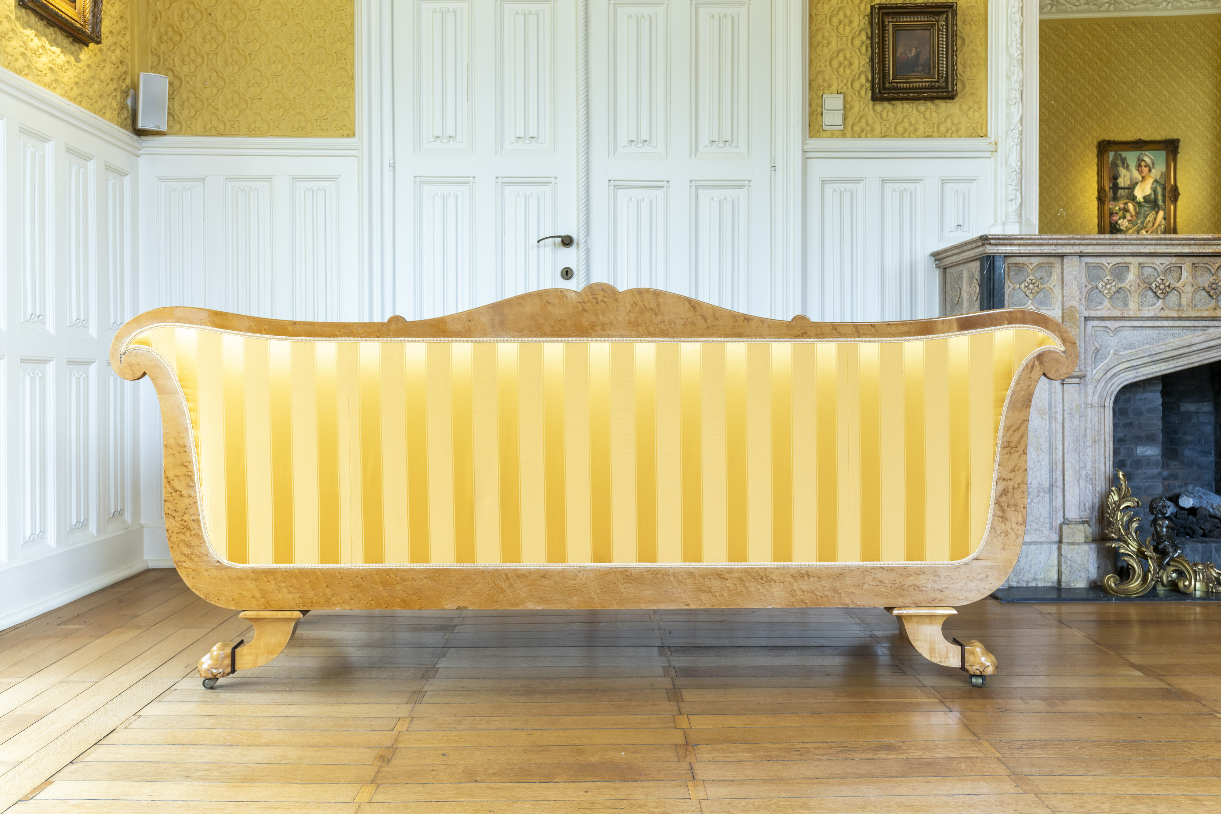 A 13-piece Biedermeier salon set comprising 3 sofas, 8 chairs and 2 footstools with yellow silk upho - Image 25 of 34