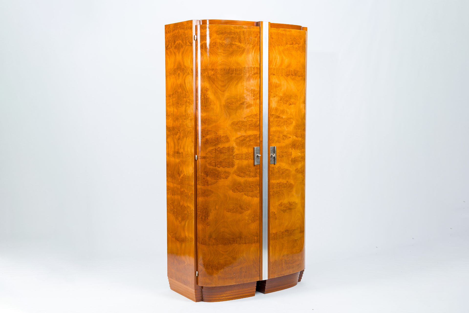 A French veneered wood Art Deco two-door cabinet, first half 20th C.