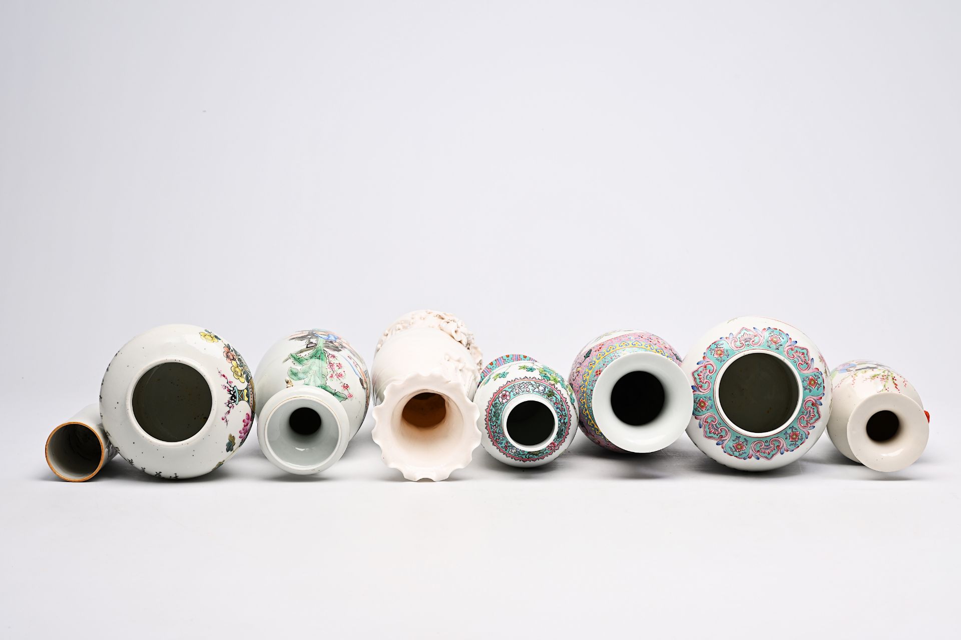 Five various Chinese famille rose and blanc de Chine vases, two jars and covers and a brush pot with - Image 10 of 18