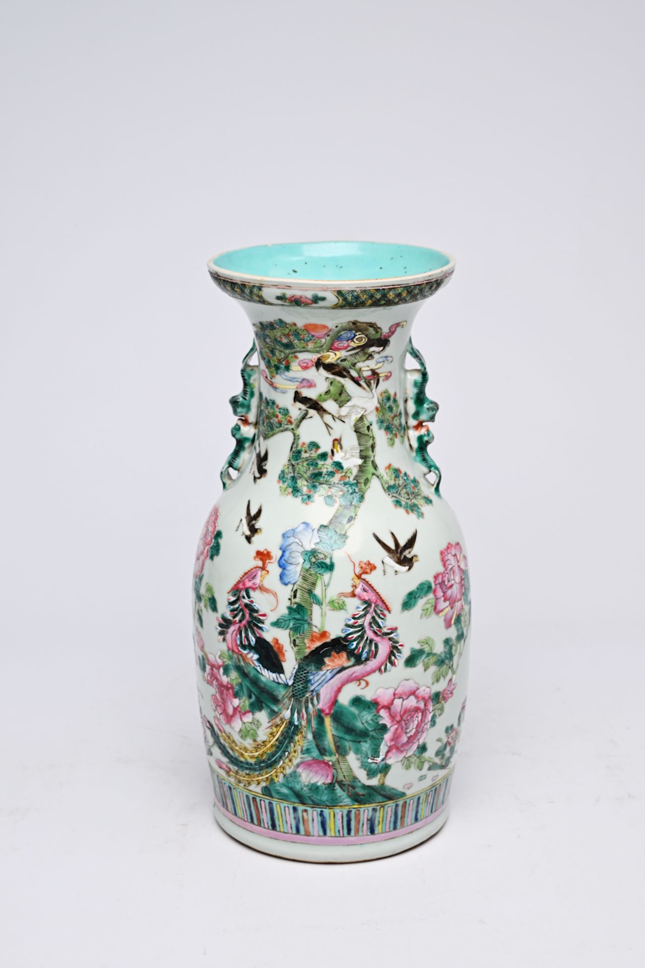 A Chinese famille rose vase with birds among blossoming branches, 19th C. - Image 14 of 16