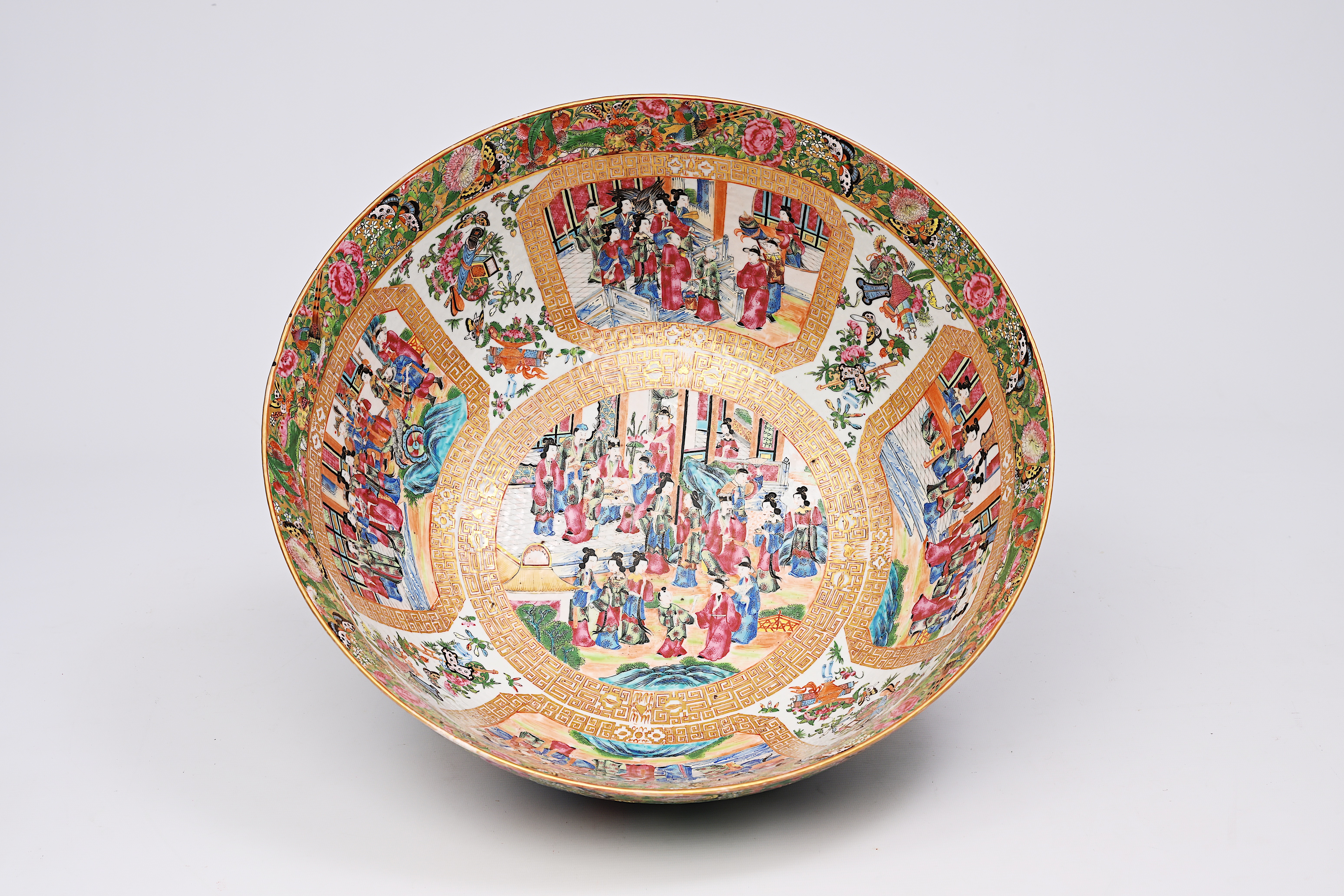A large Chinese Canton famille rose bowl with floral design and palace scenes, 19th C. - Image 9 of 9