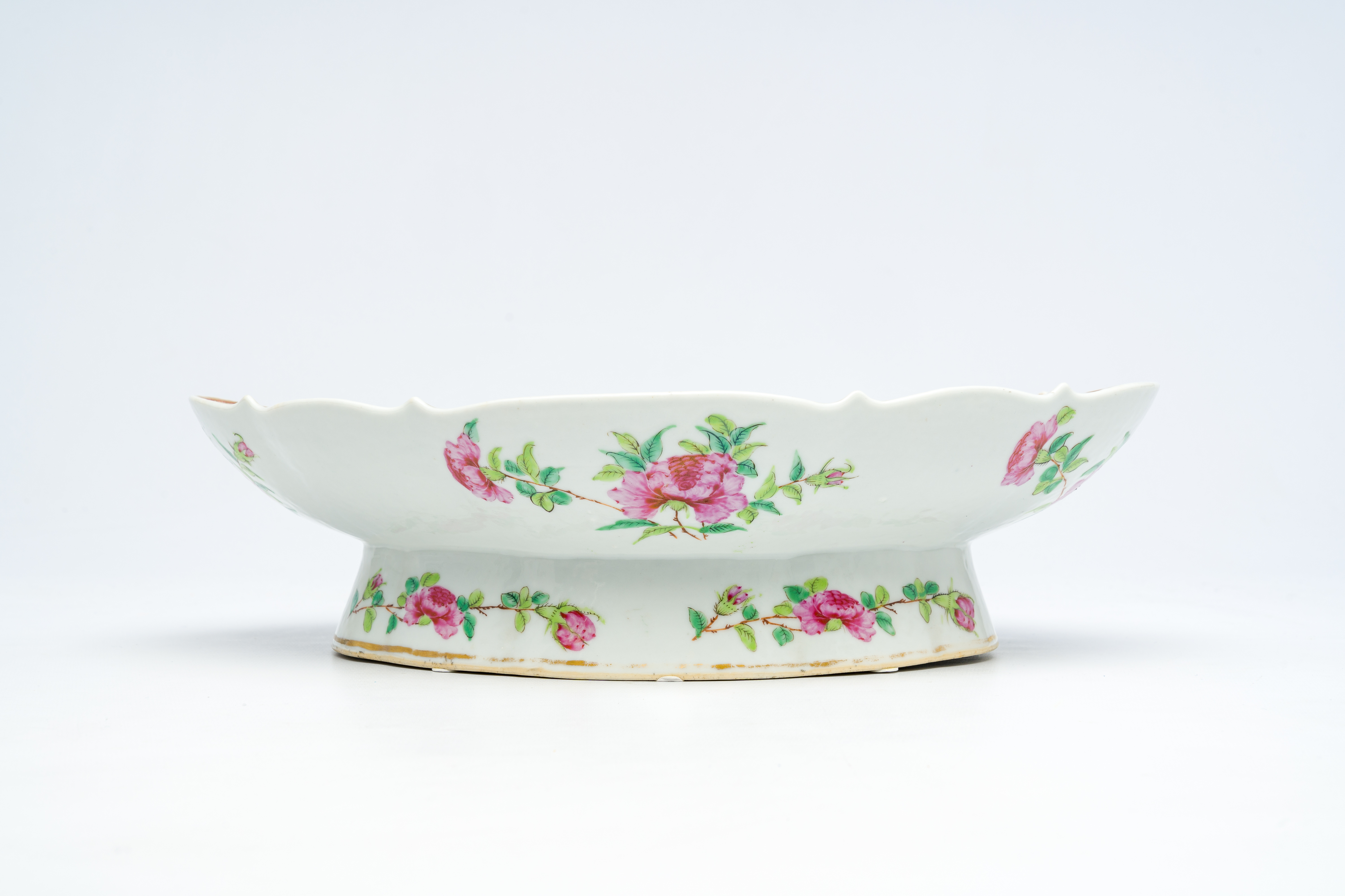 A Chinese Canton famille rose lobed bowl on foot with an animated palace scene and floral design, 19 - Image 6 of 7