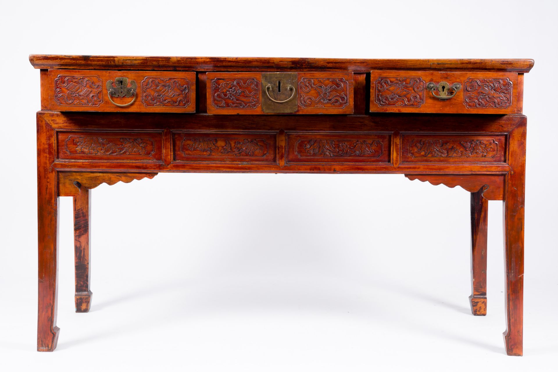 A Chinese wood wall console with 'Bajixiang' design, 19th/20th C. - Bild 2 aus 7