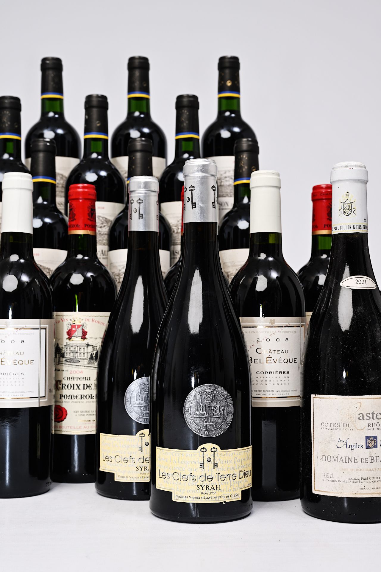 A varied collection of 33 bottles of French wine, w.o. Chateau Les Croix de Gay Pomerol, Blason d'Au - Image 4 of 6
