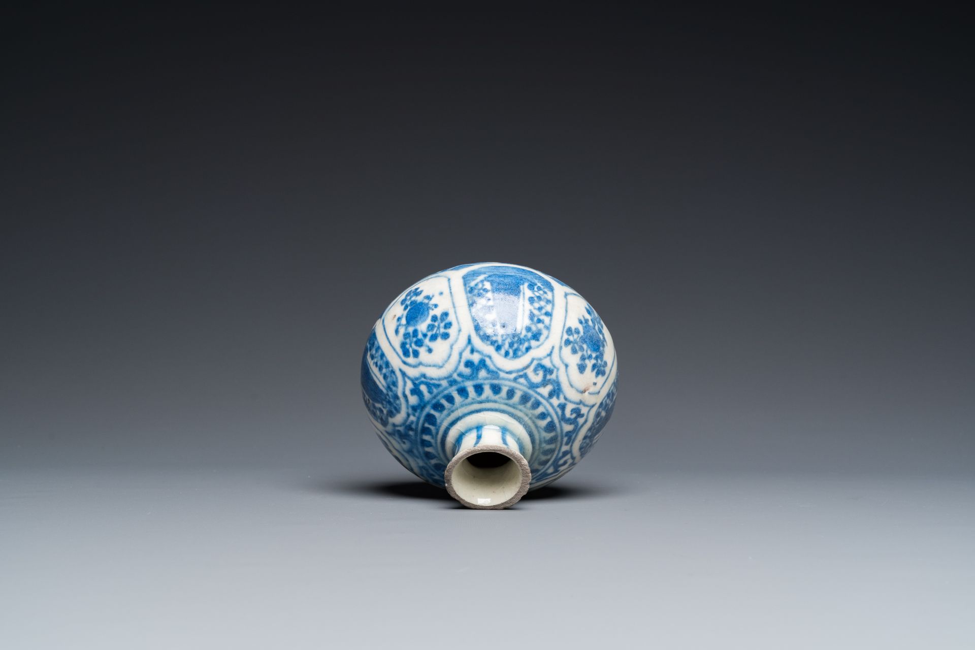 Twelve Ottoman and Persian pottery wares, 13th C. and later - Image 33 of 34