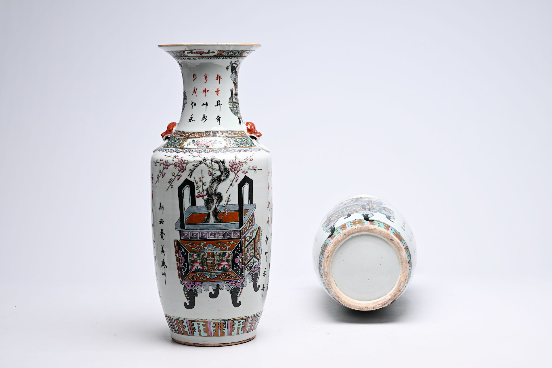 A pair of Chinese famille rose 'flower basket' vases, 19th C. - Image 12 of 12