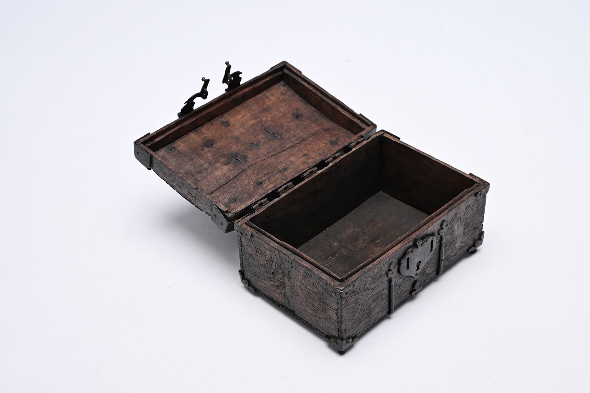 A wooden chest with iron mounts, Western Europe, 16th C. - Image 7 of 11