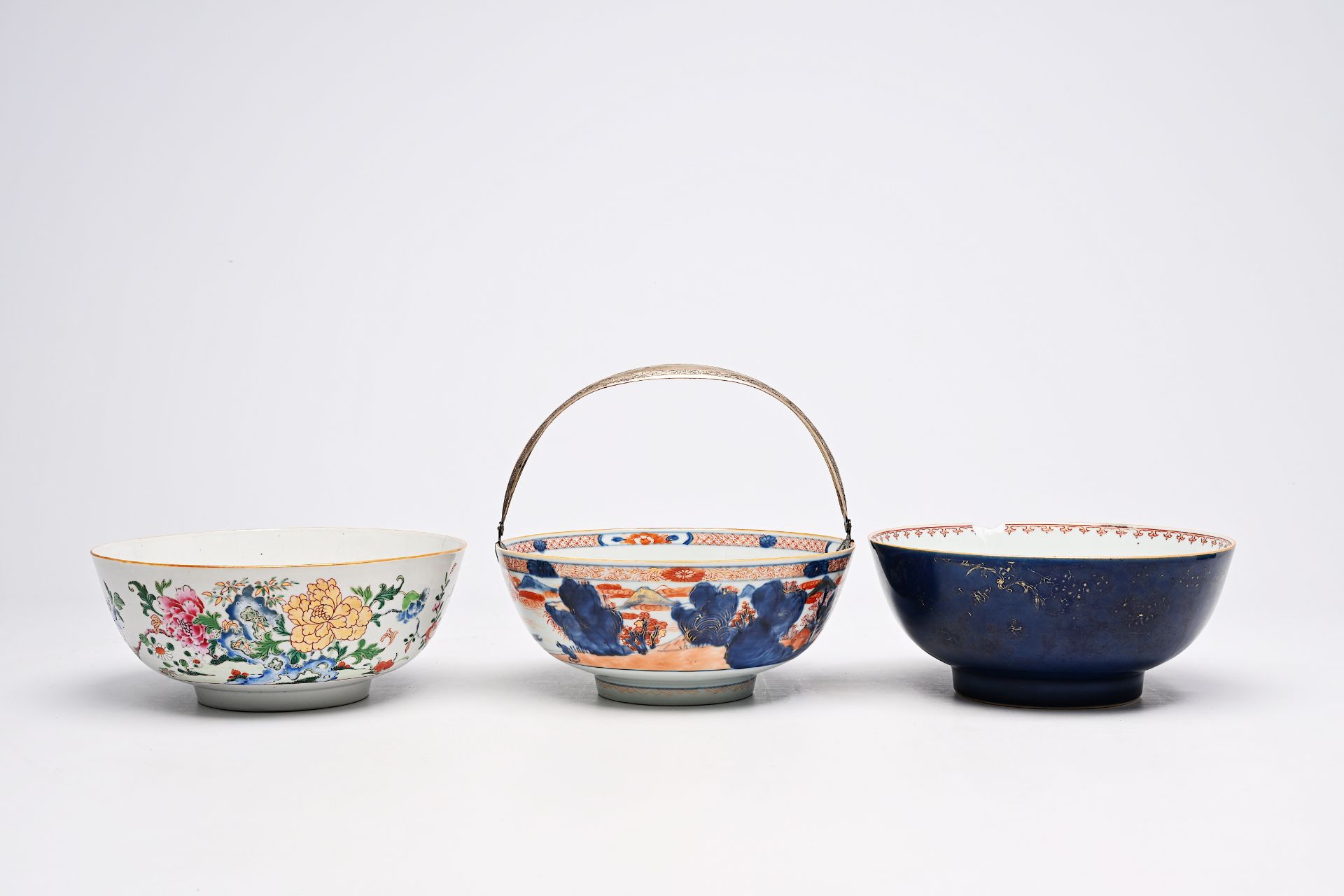 Three Chinese Imari style, famille rose and monochrome blue bowls, Kangxi/Qianlong