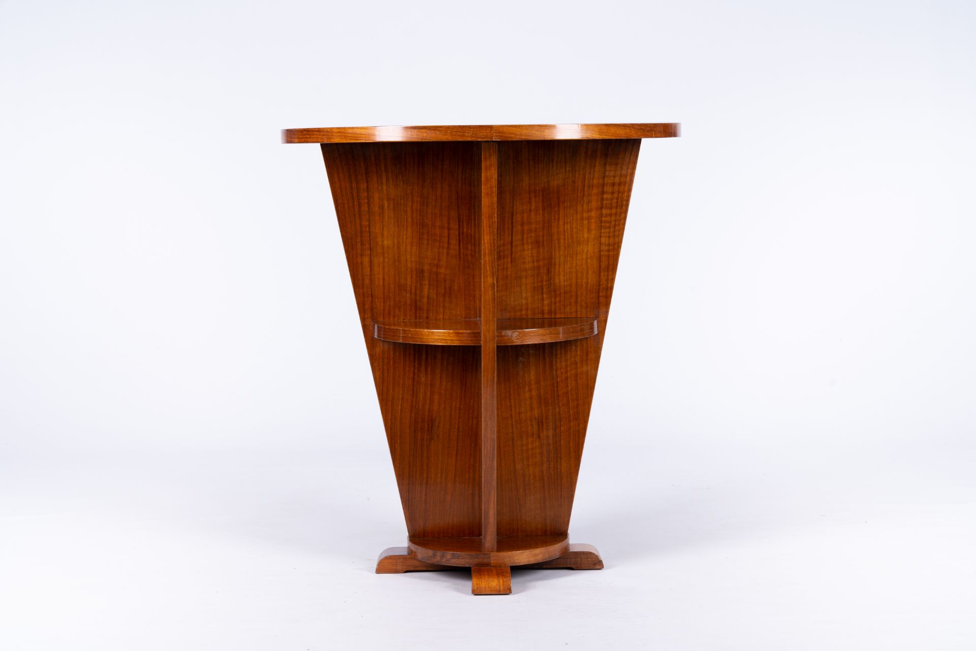 A round veneered wood two tier Art Deco side table, 20th C. - Image 5 of 7