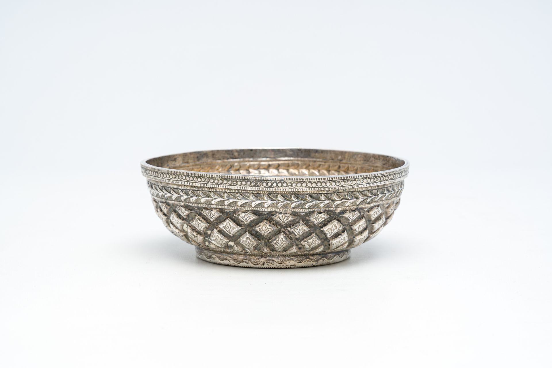 A Southeast Asian silver bowl, probably Laos or Sri Lanka, 19th/20th C.