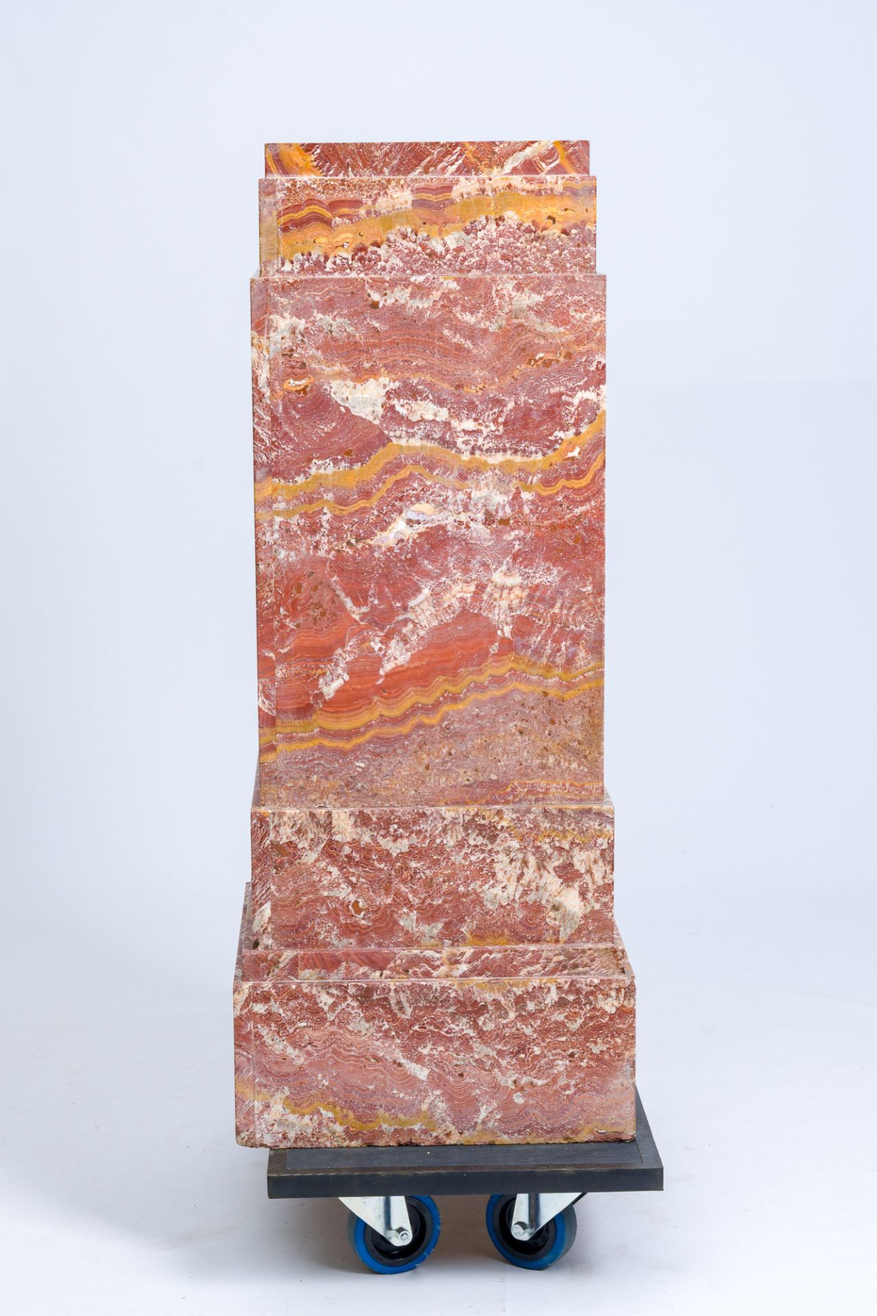 An impressive Belgian red marble Art Deco pedestal, Belgium, ca. 1925 - Image 3 of 6