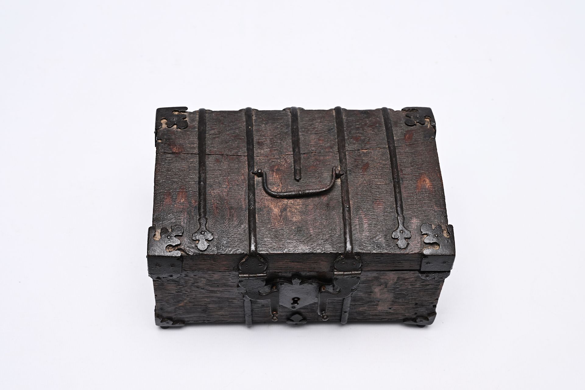 A wooden chest with iron mounts, Western Europe, 16th C. - Image 8 of 11