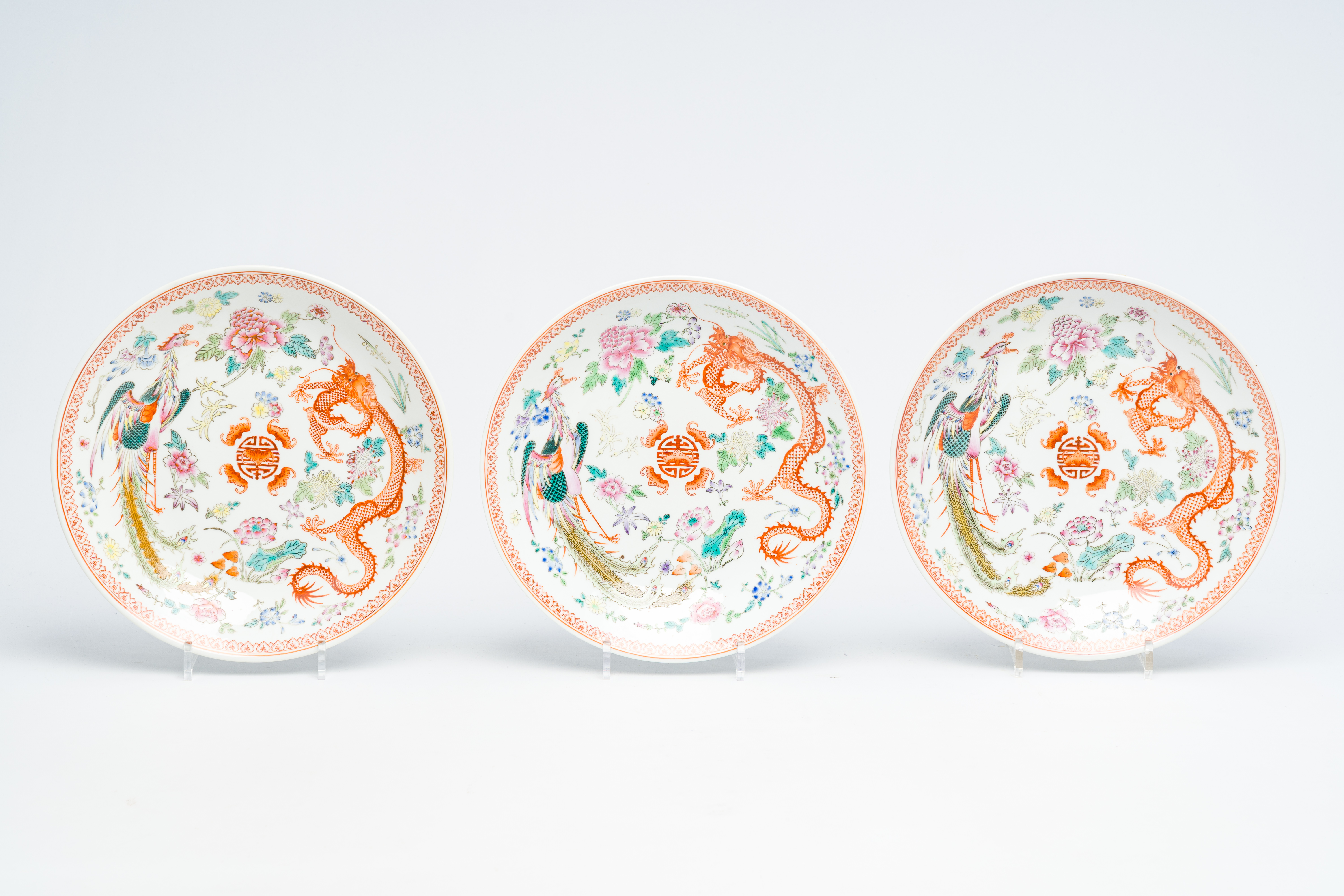 Six Chinese famille rose 'dragon and phoenix' dishes, Qianlong mark, 20th C. - Image 10 of 14