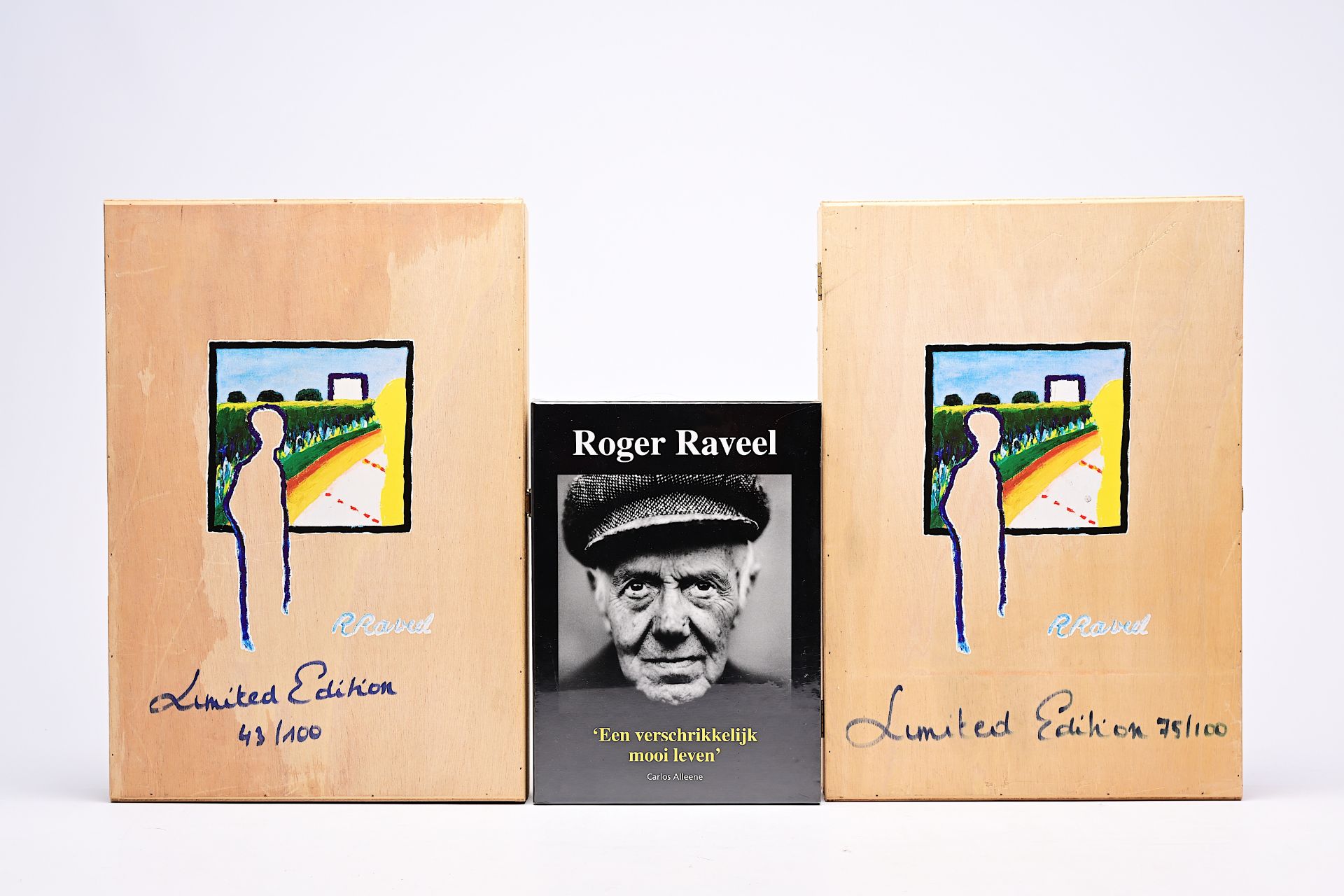 Roger Raveel (1921-2013): Two boxes of wine (eight bottles), ed. 43/100 and 75/100, and a publicatio - Image 2 of 10