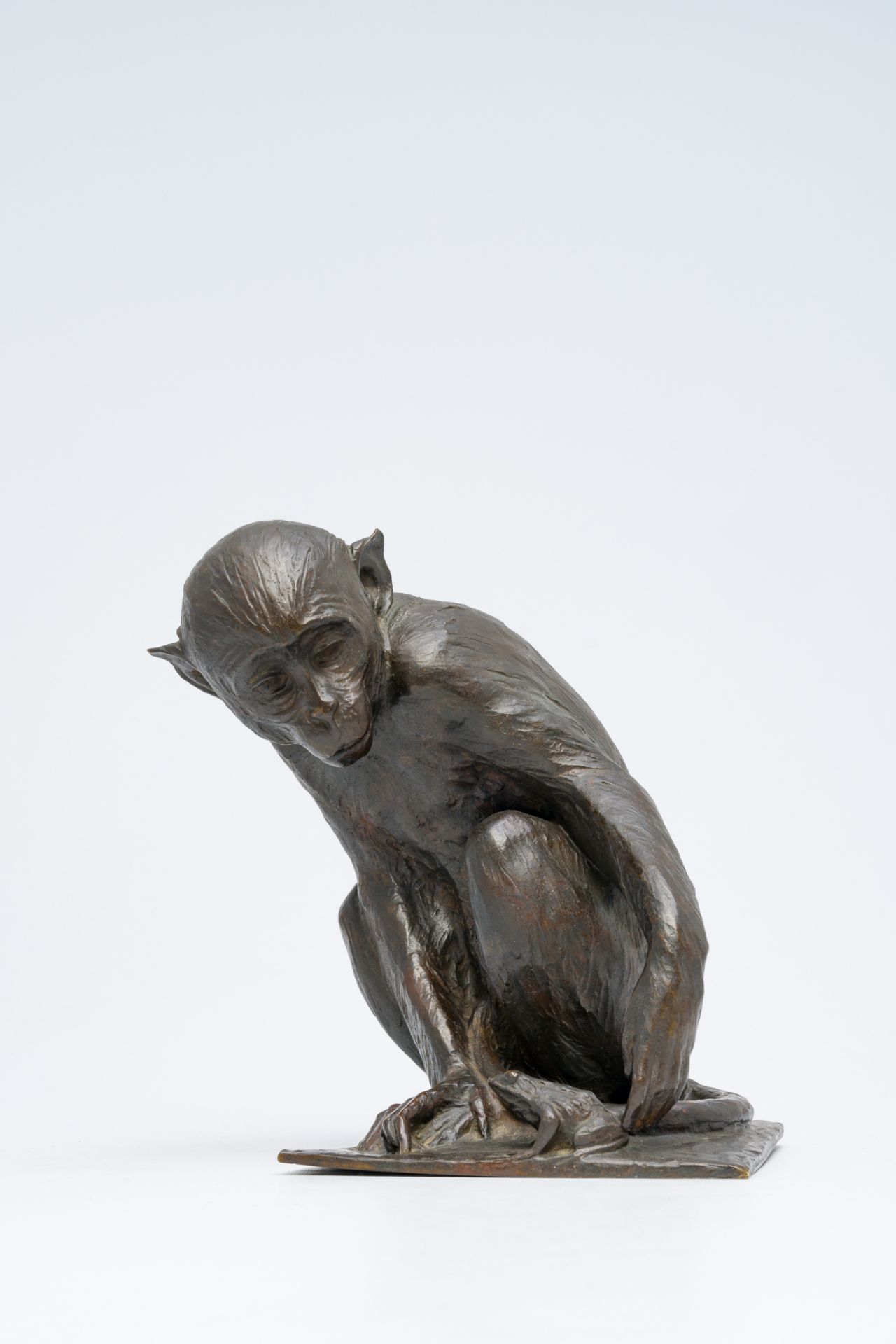 Frans Jochems (1880-1949): A monkey playing with a frog, patinated bronze, foundry mark 'Batardy - C - Image 10 of 10