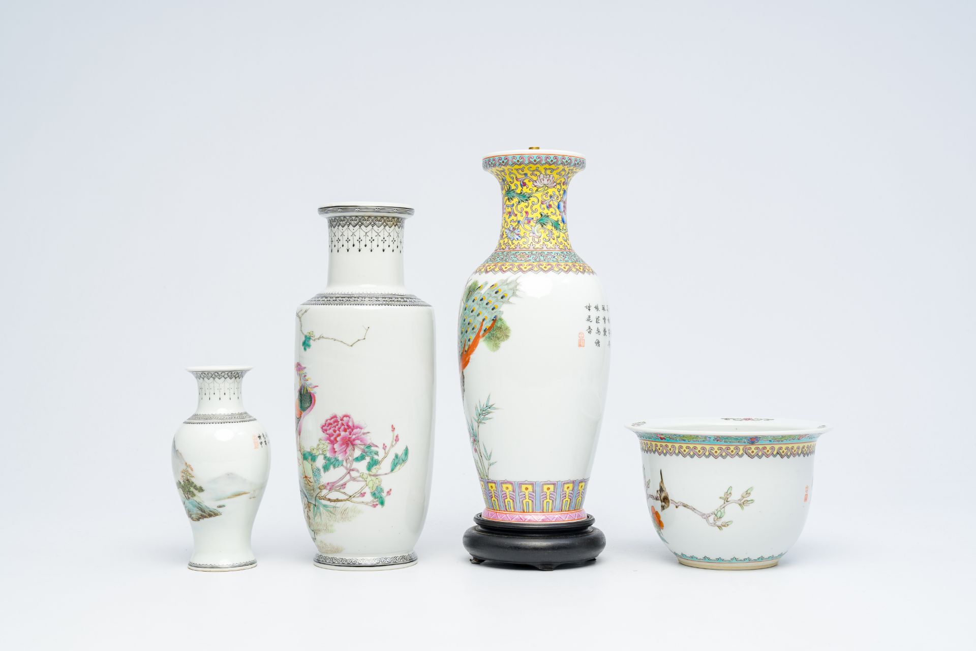 Nine various Chinese famille rose and iron-red vases, 19th/20th C. - Image 18 of 34