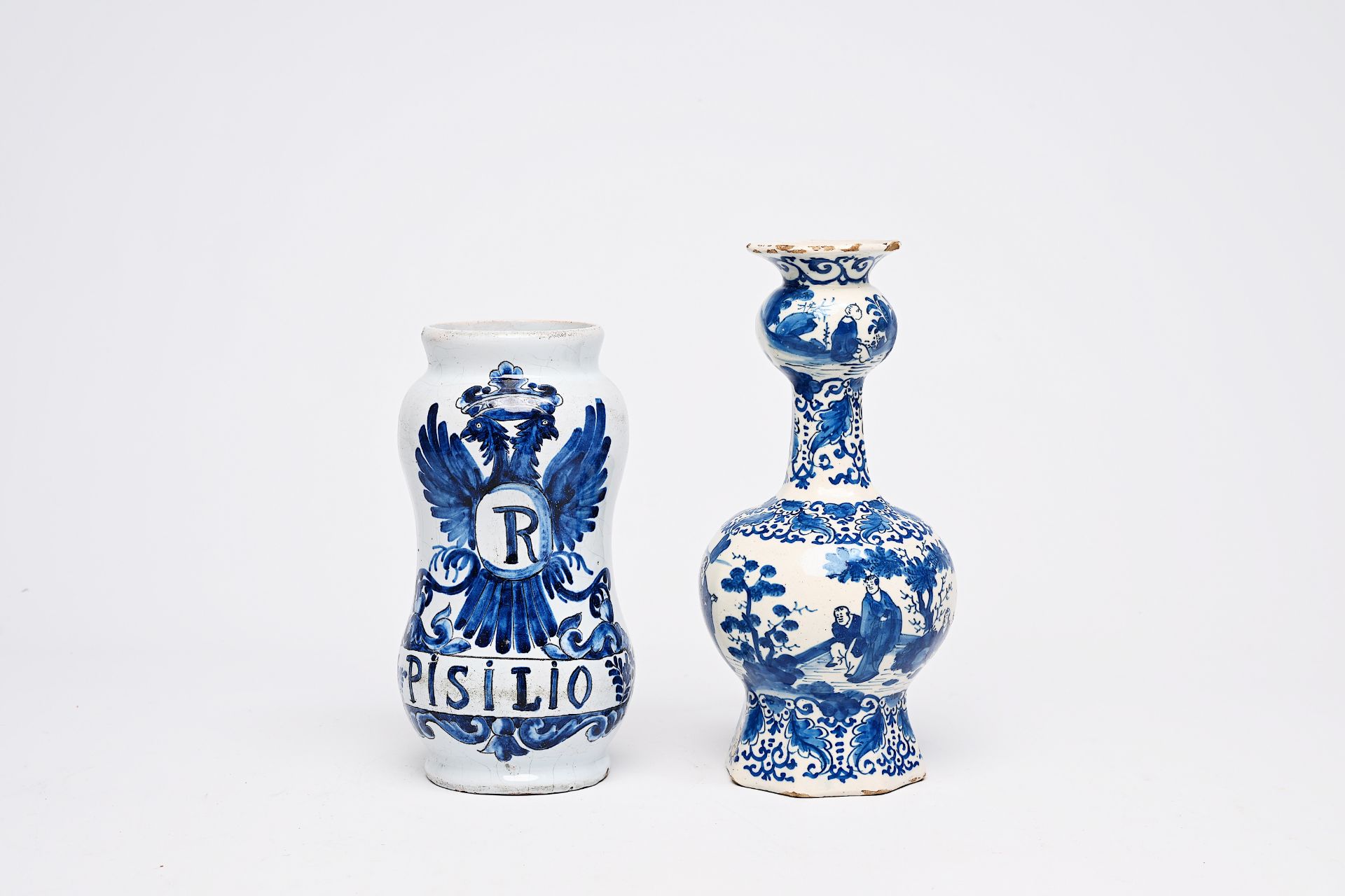 A varied collection of blue, white and polychrome earthenware items, Delft, France and Spain, 18th/1 - Image 10 of 18