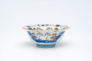 A Chinese Imari-style 'klapmuts' bowl with pagodas, ex-coll. Augustus the Strong, Kangxi