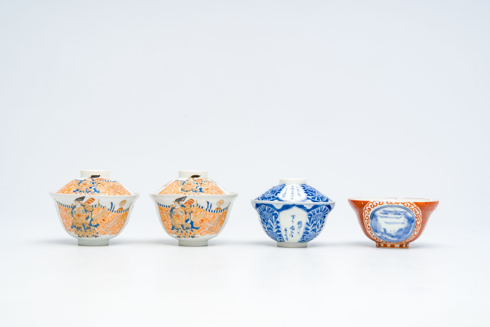 A varied collection of Japanese porcelain, Meiji, 19th/20th C. - Image 10 of 17