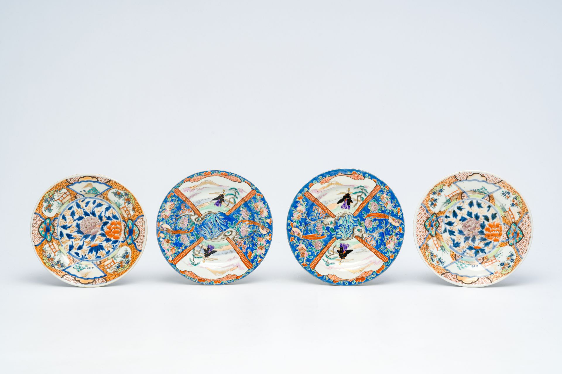 A varied collection of Japanese porcelain, Meiji, 19th/20th C. - Bild 4 aus 17