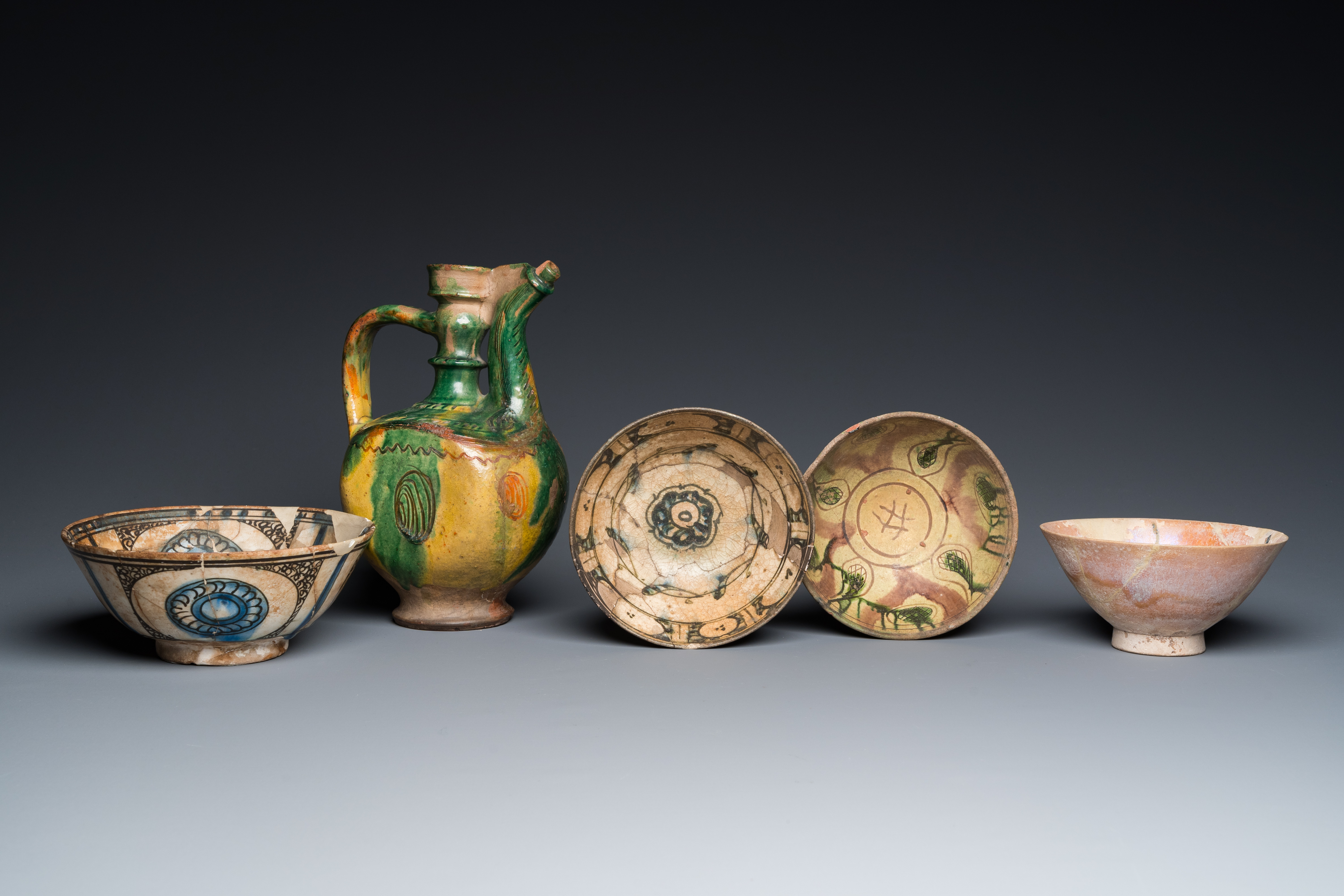 Twelve Ottoman and Persian pottery wares, 13th C. and later - Image 5 of 34