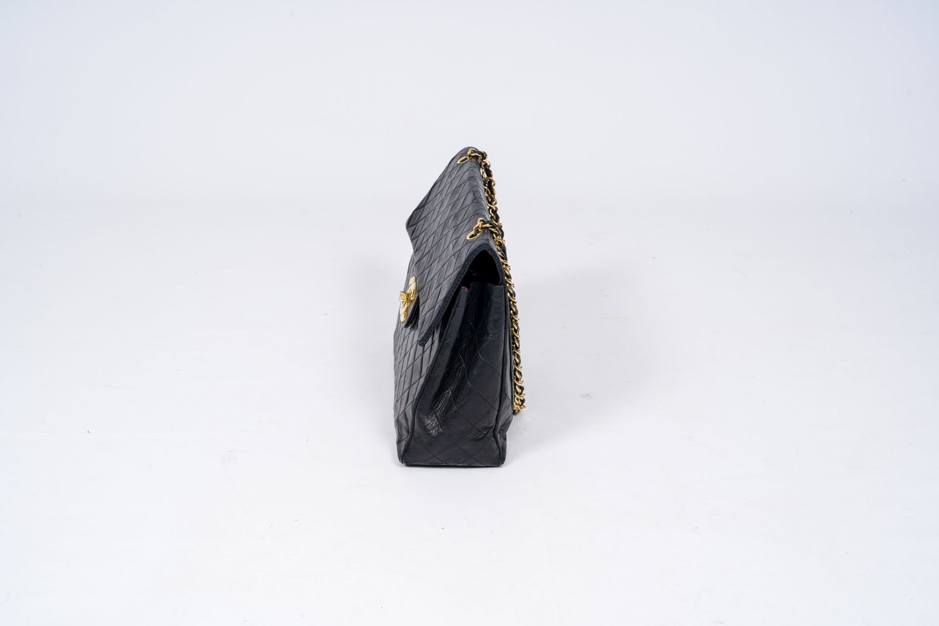 A black leather Coco Chanel handbag, second half 20th C. - Image 4 of 10