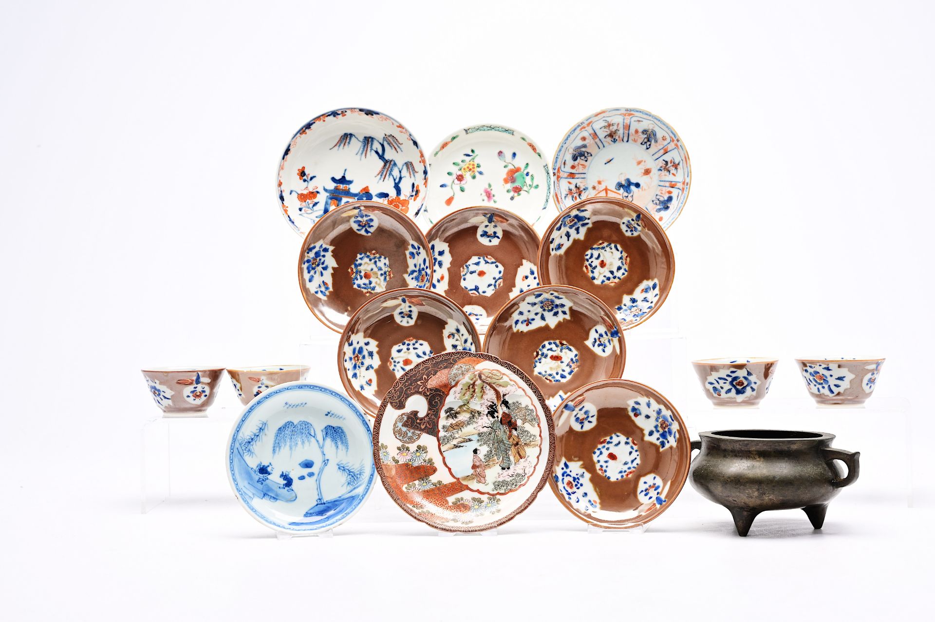 A varied collection of Chinese and Japanese porcelain and a Chinese bronze censer, Yongzheng and lat