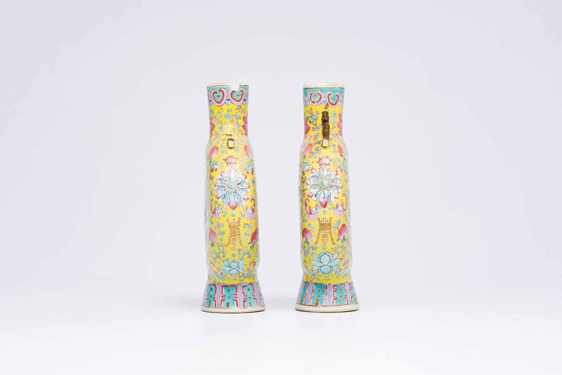 A pair of Chinese famille rose yellow ground moon flasks with warrior scenes and pheasants among blo - Bild 5 aus 8