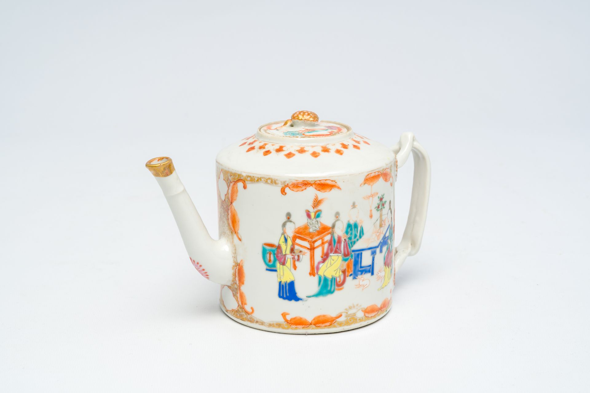 A Chinese famille rose 'mandarin subject' teapot and cover, Qianlong/Jiaqing
