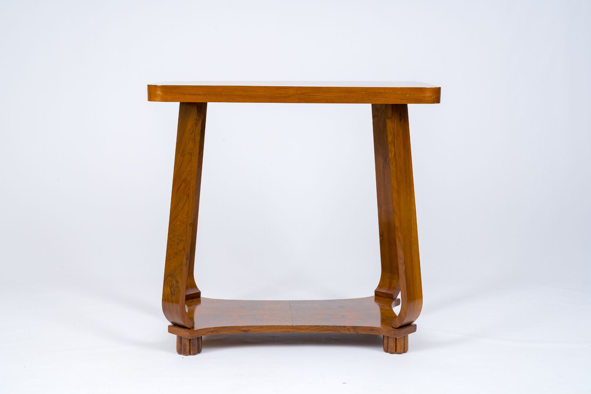 A French Art Deco walnut veneered side table, second quarter 20th C. - Image 4 of 7