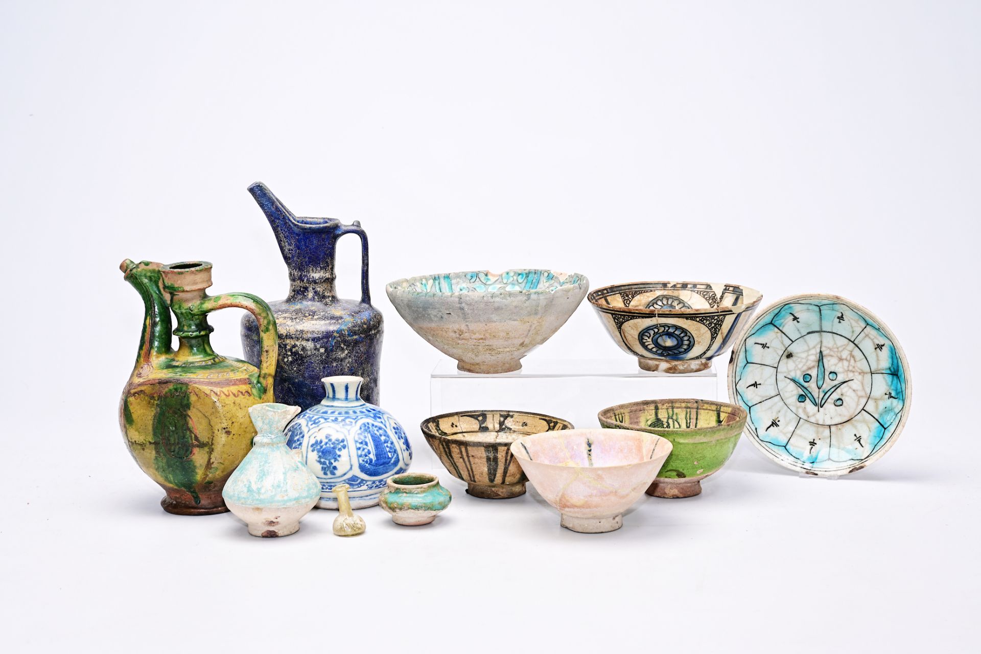 Twelve Ottoman and Persian pottery wares, 13th C. and later - Image 2 of 34