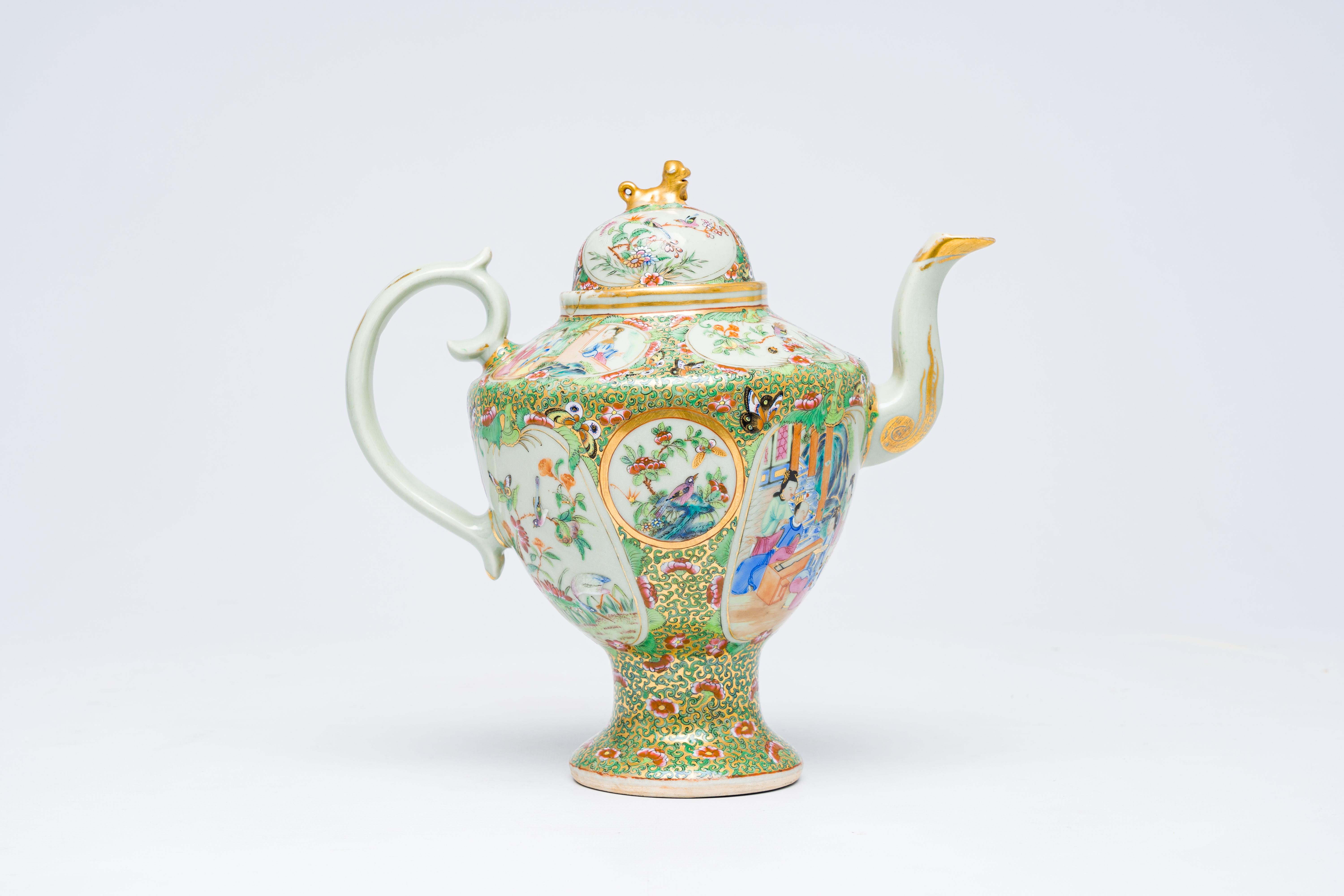 Six Chinese Canton famille rose porcelain wares, 19th C. - Image 8 of 11