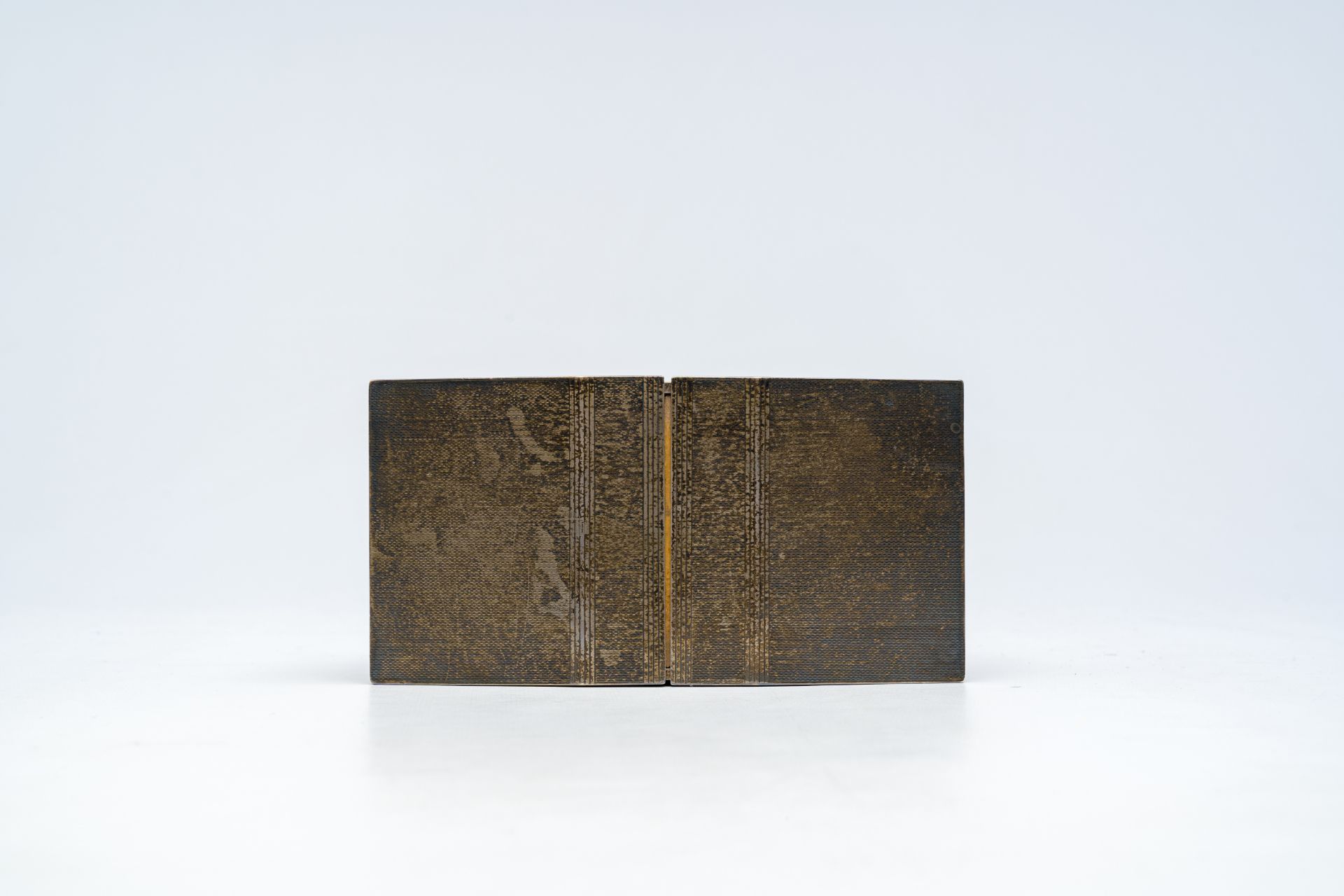 An English silver Art Deco box, maker's mark Alfred Dunhill, London, dated 1938 - Image 7 of 11