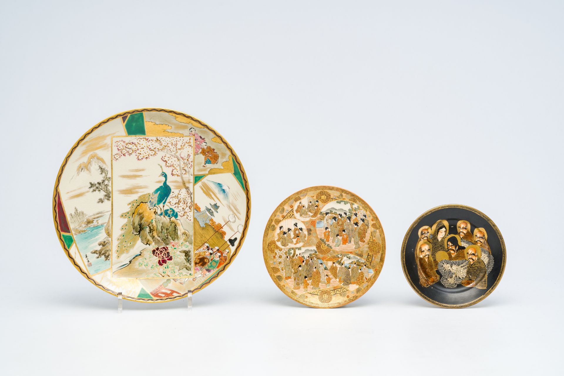 A varied collection of Japanese porcelain, Meiji, 19th/20th C. - Image 6 of 17