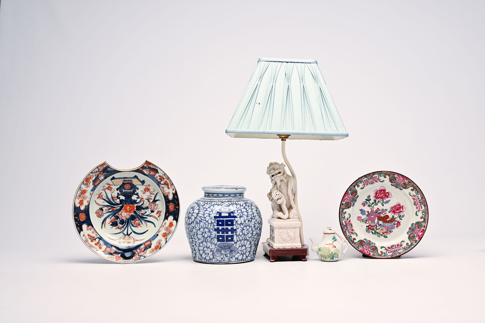 A varied collection of Chinese blue, white and blanc de Chine, Japanese Imari and Samson famille ros