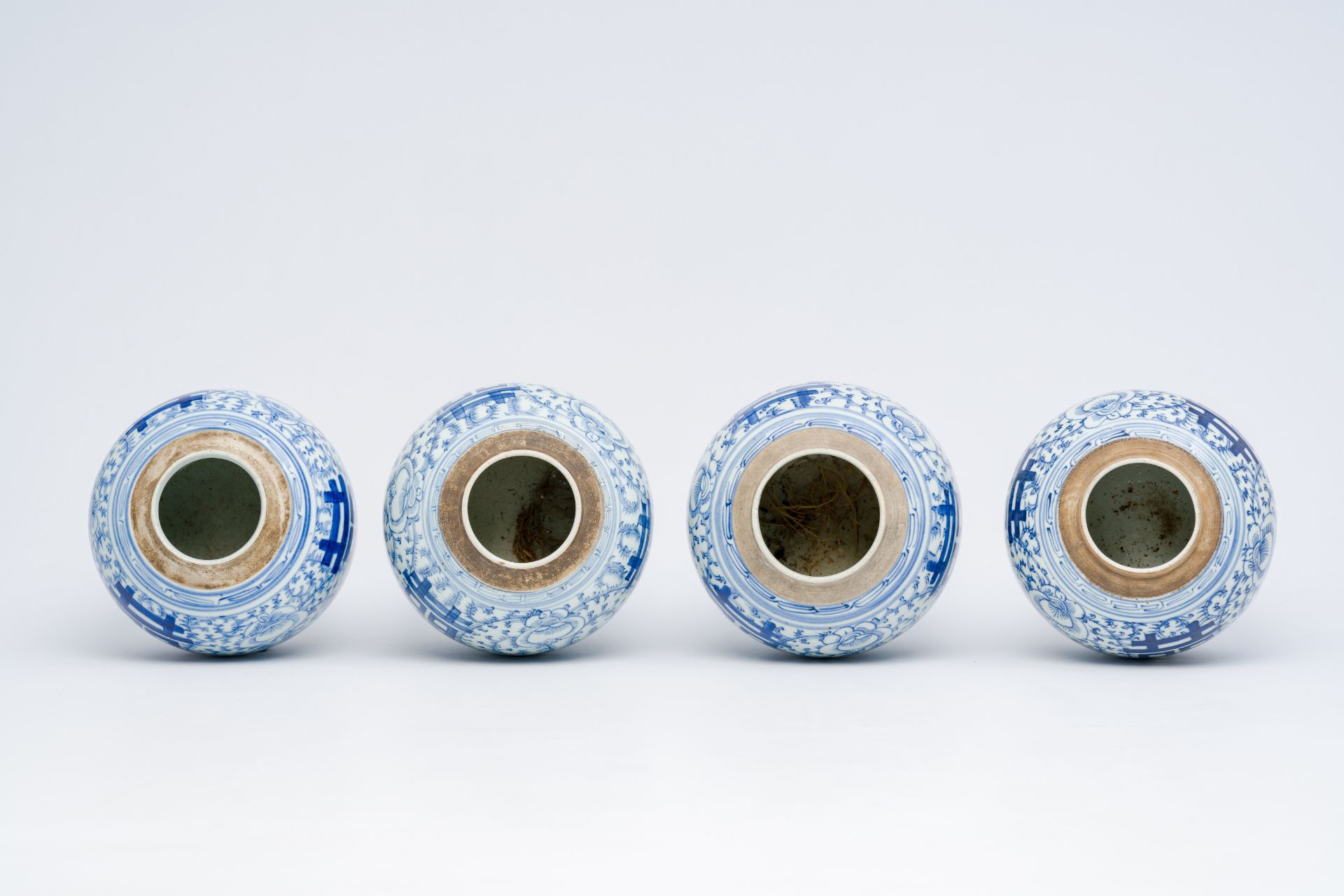 Eight Chinese blue and white ginger jars with 'Xi' and floral design, 19th/20th C. - Image 26 of 28