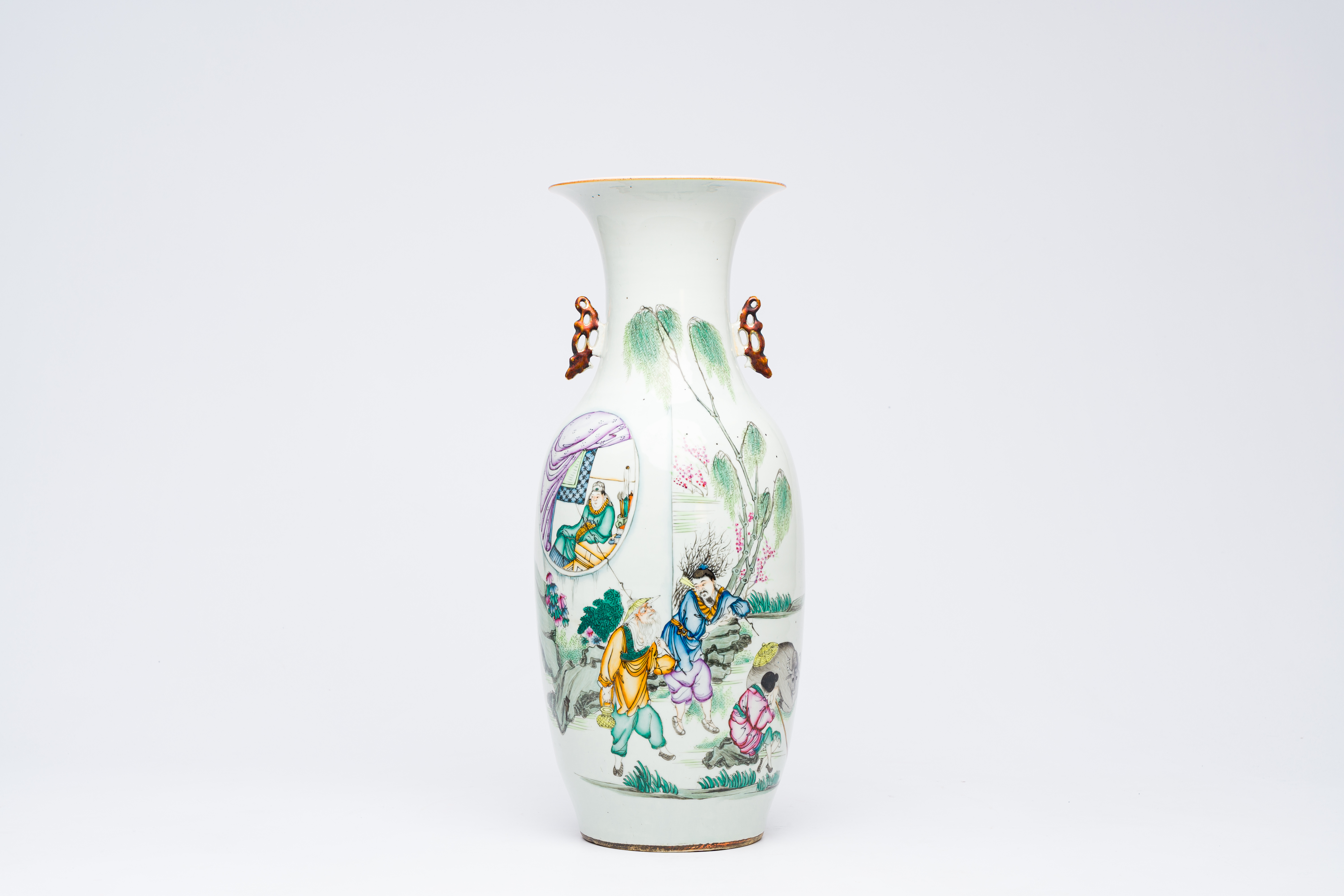 A Chinese famille rose vase with figures and a water buffalo in a landscape, 19th/20th C. - Image 4 of 18