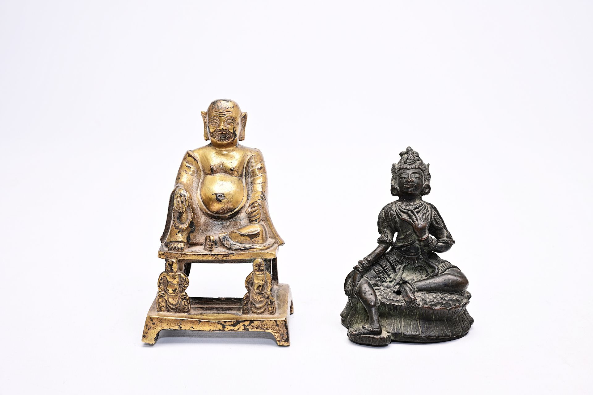 Two Chinese bronze sculptures of Buddha and Guanyin, 19th C.