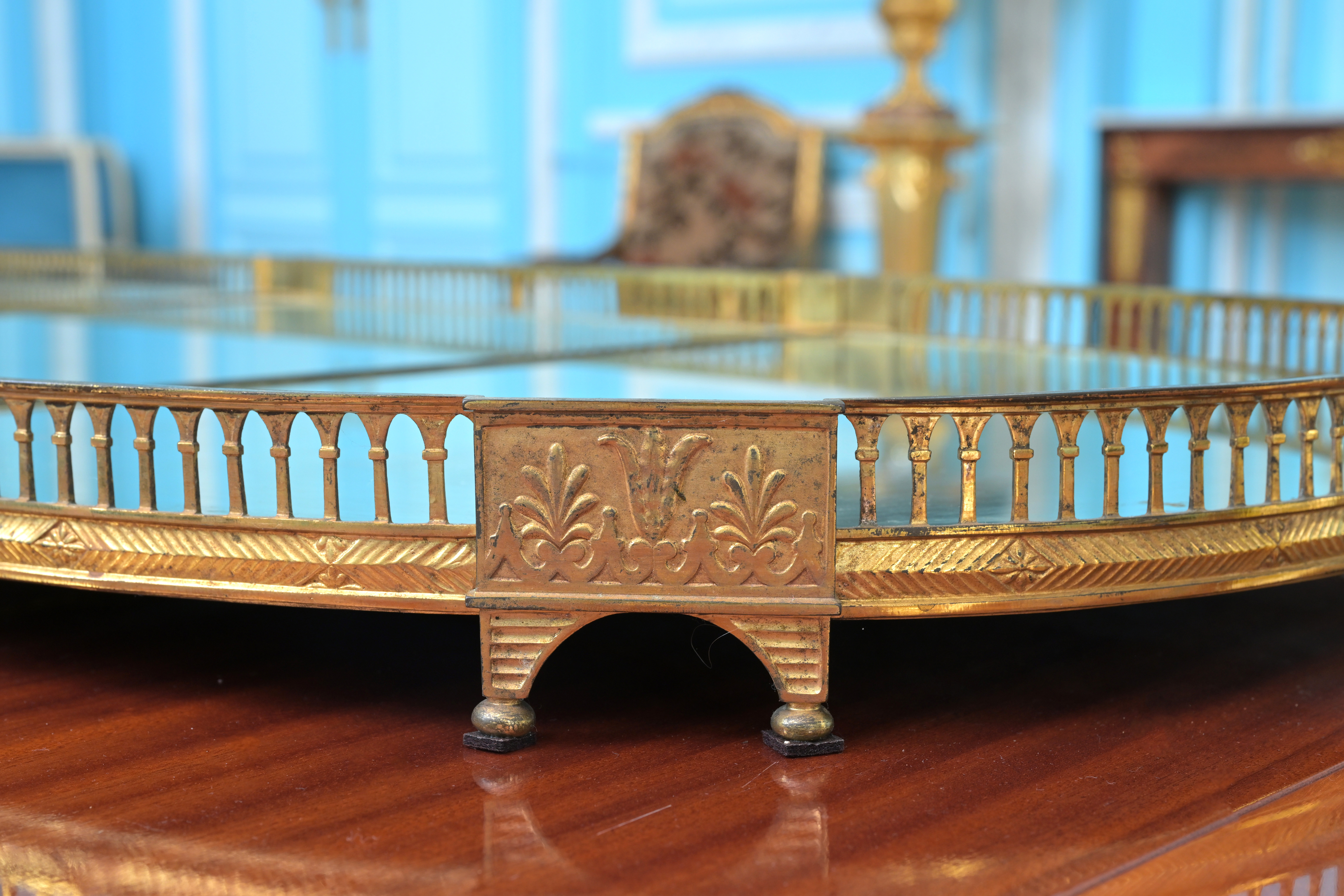 A large French five-piece gilt bronze mirror-topped surtout-de-table, early 20th C. - Image 3 of 4