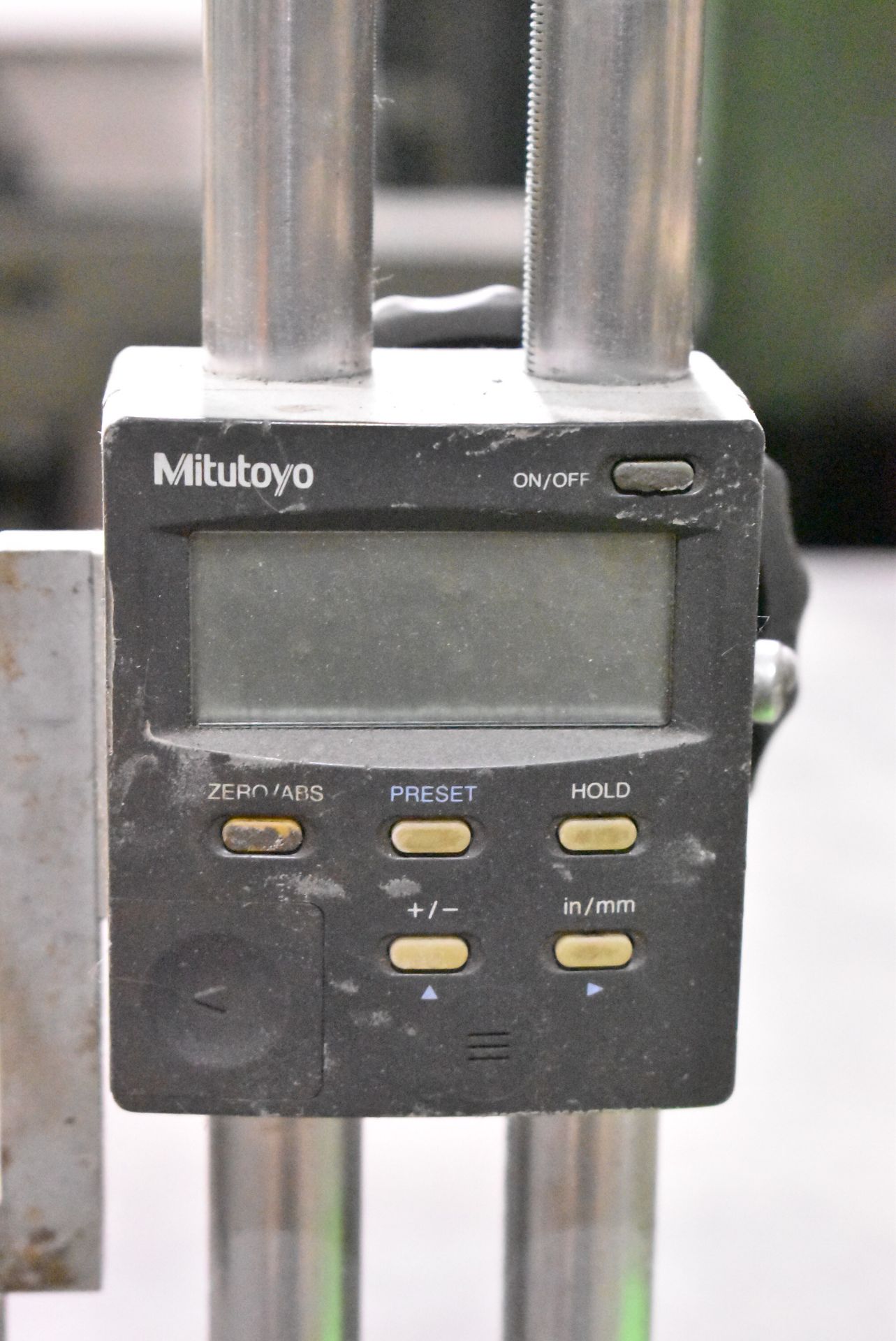 { Choice of lots: 187, 188, 191 } MITUTOYO 18" DIGITAL HEIGHT GAUGE