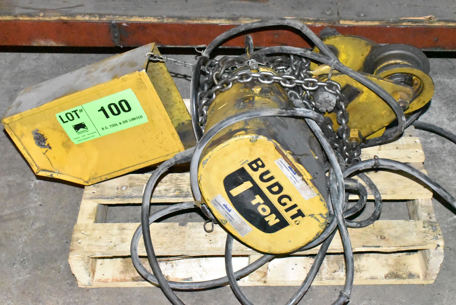 BUDGIT 1 TON CAPACITY ELECTRIC HOIST WITH BEAM TROLLEY