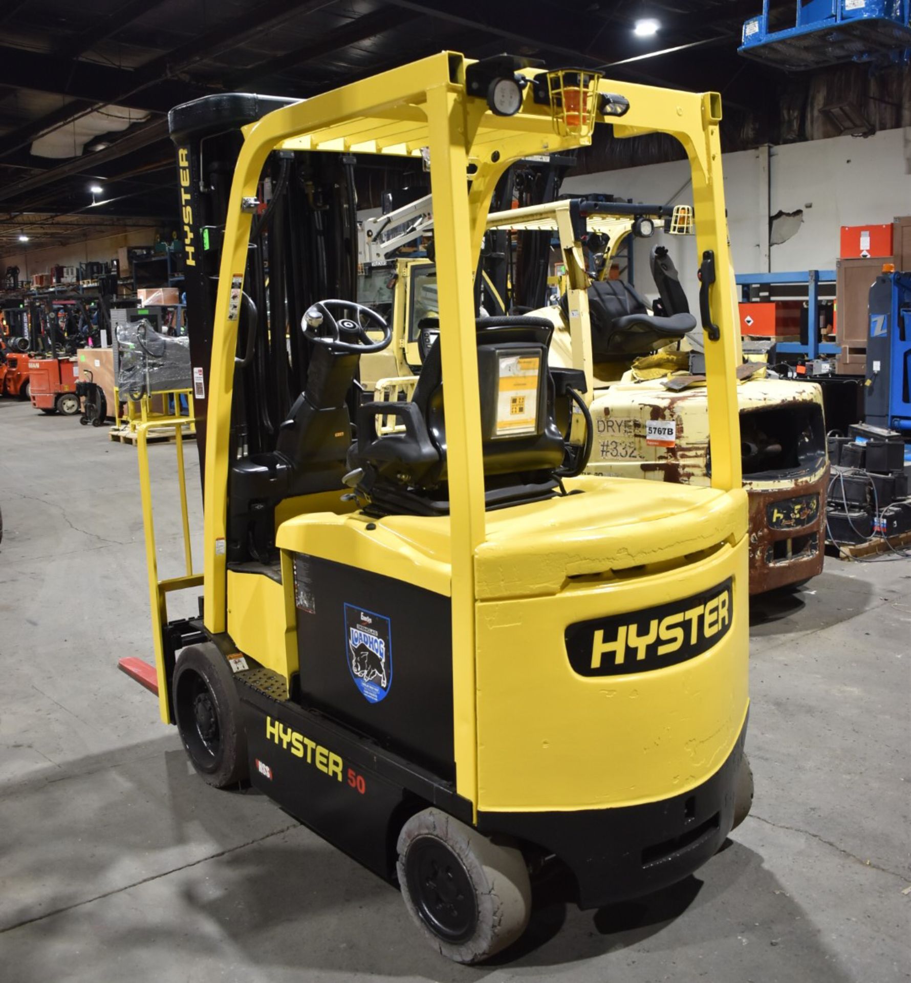 HYSTER (2018) E50XN-33 ELECTRIC FORKLIFT WITH 4400LBS CAPACITY, 48V BATTERY, 276.2"" MAX LIFT - Image 2 of 8