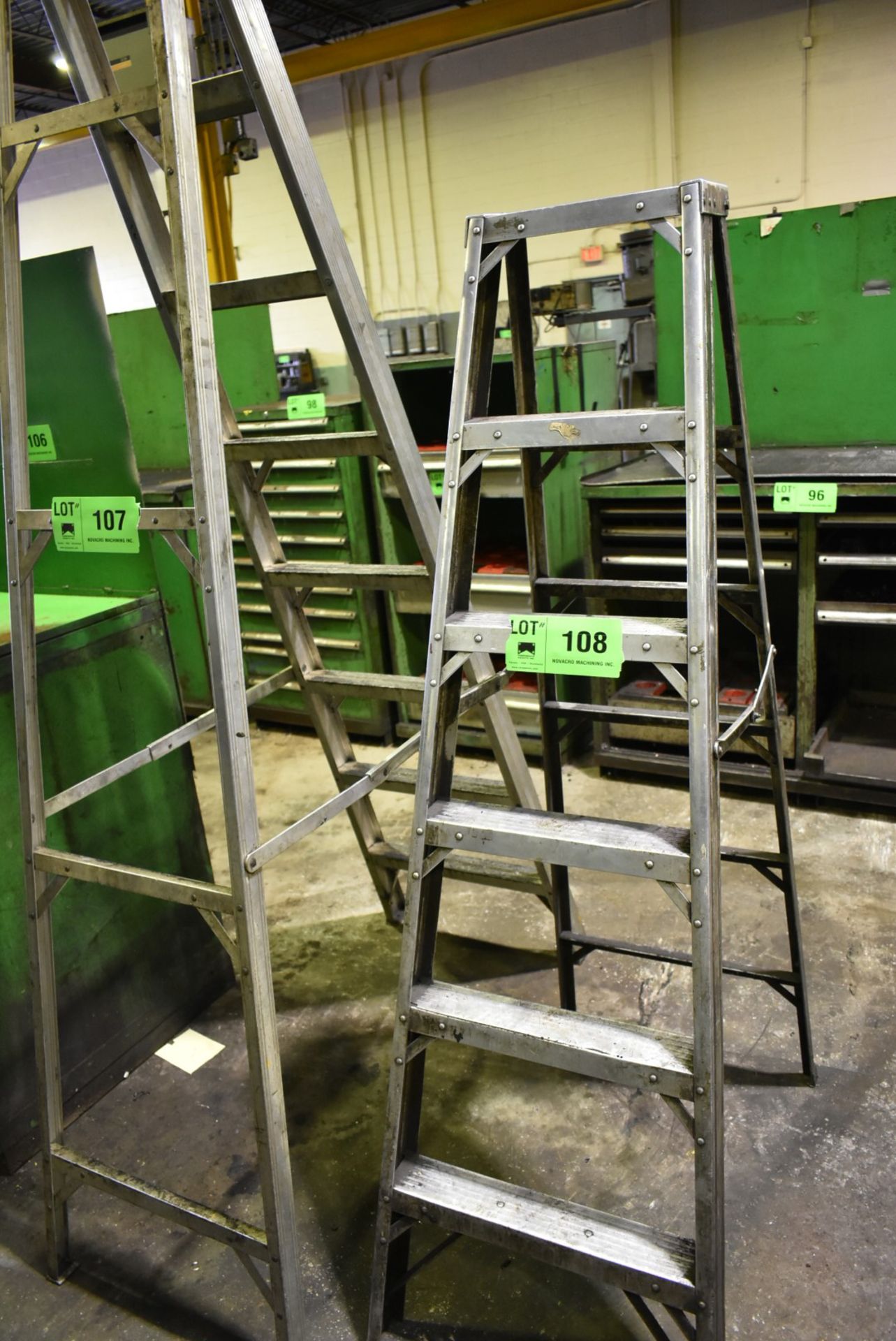ALUMINUM A-FRAME LADDER [RIGGING FEE FOR LOT#108 - $25 USD PLUS APPLICABLE TAXES]