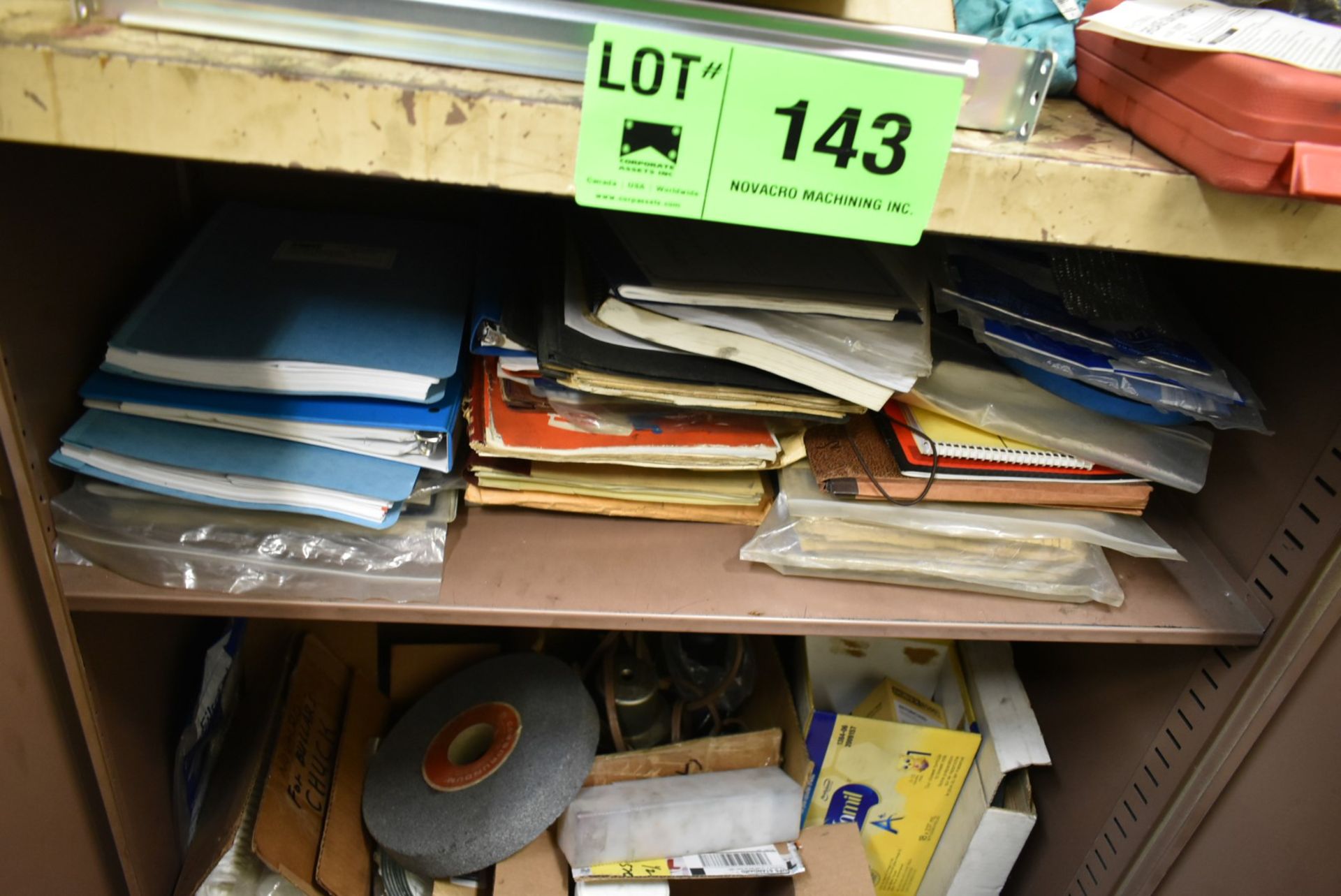 LOT/ CABINET WITH SPARE PARTS AND GRINDING WHEELS - Image 3 of 6