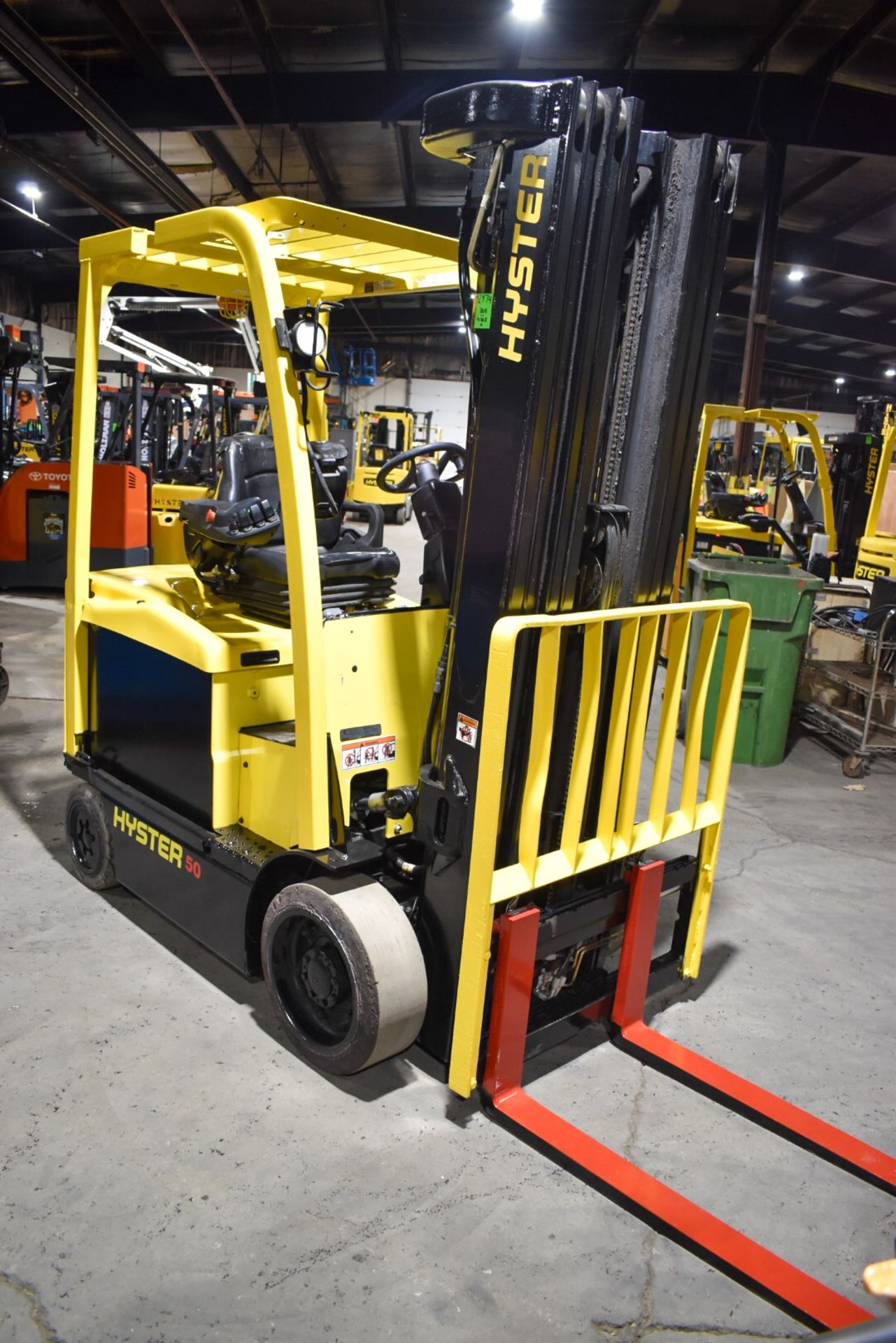 HYSTER (2018) E50XN-33 ELECTRIC FORKLIFT WITH 4400LBS CAPACITY, 48V BATTERY, 276.2" MAX LIFTING - Bild 4 aus 8