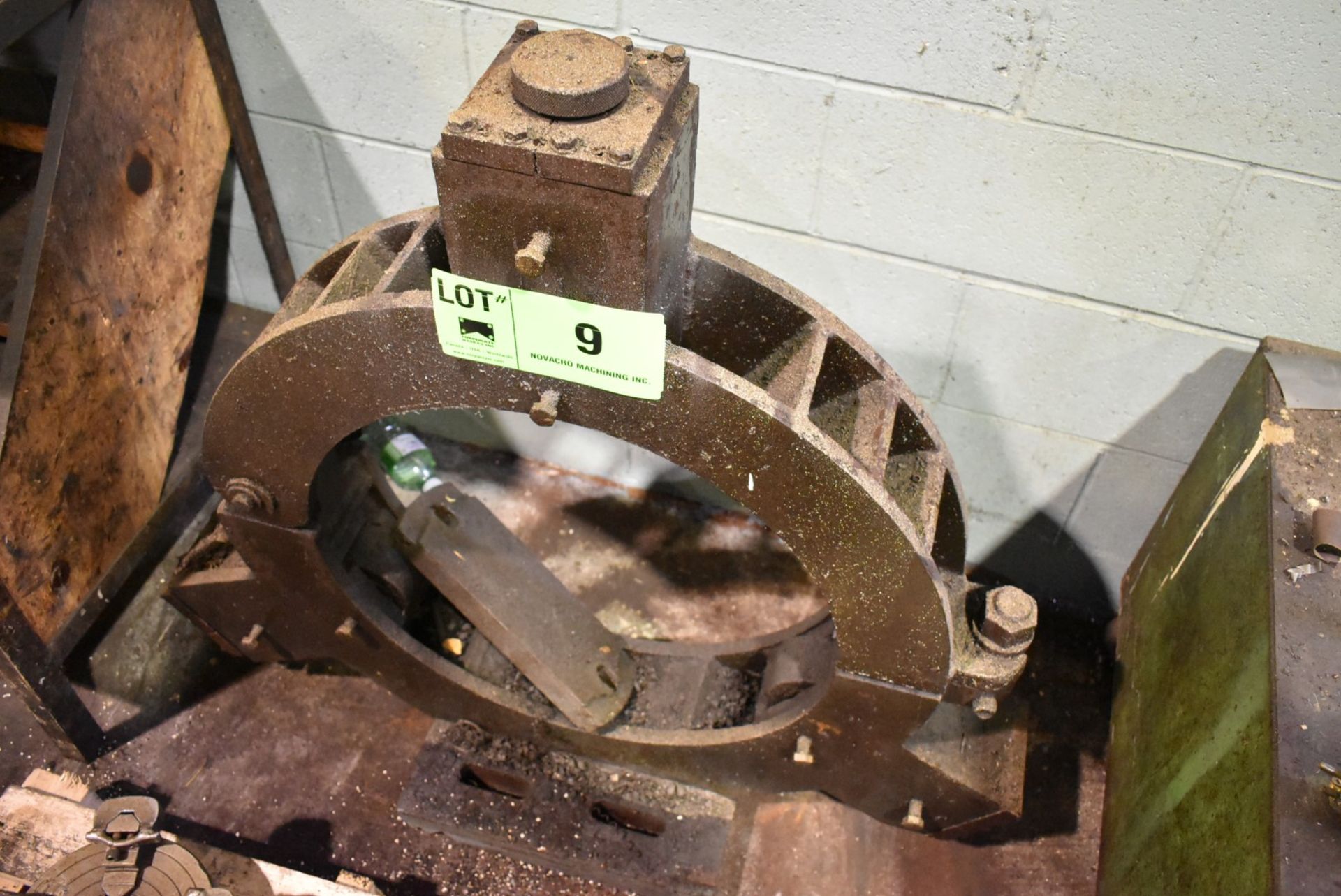 LATHE STEADY [RIGGING FEE FOR LOT#9 - $25 USD PLUS APPLICABLE TAXES]