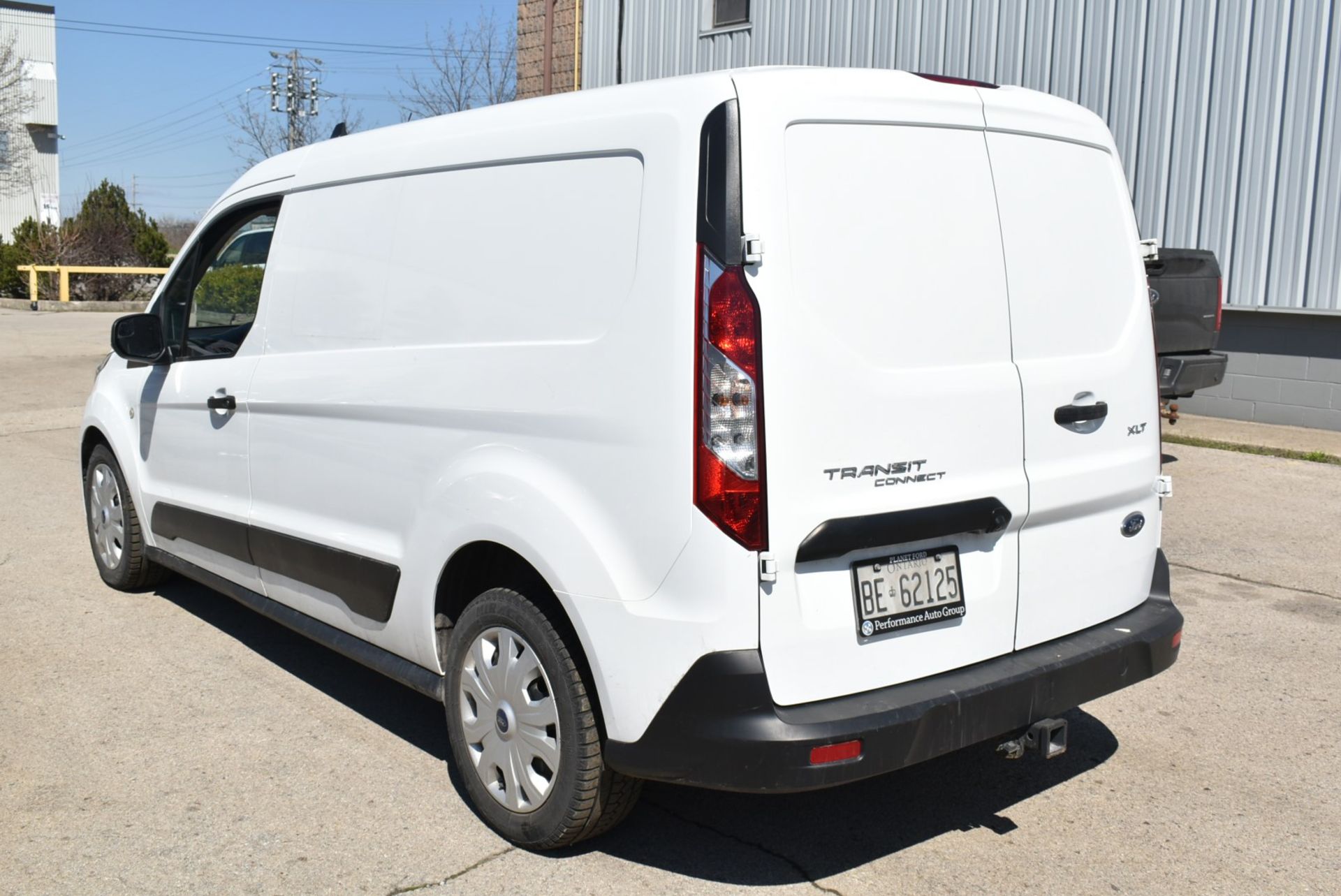 FORD (2020) TRANSIT CONNECT VAN WITH 2.0 LITER 4 CYLINDER GAS ENGINE, AUTOMATIC TRANSMISSION, FWD, - Image 3 of 14
