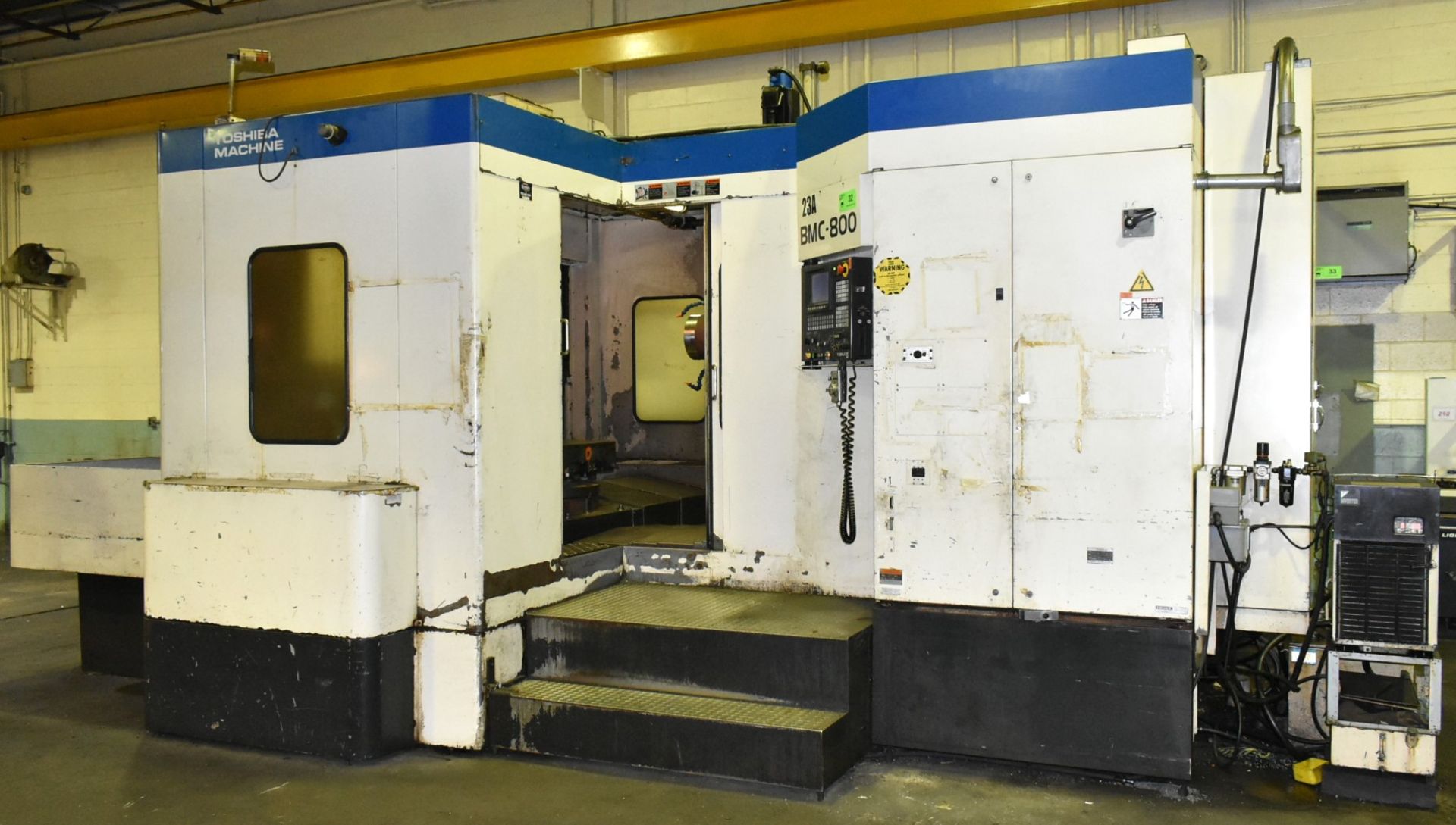 TOSHIBA BMC 800 CNC TWIN PALLET HORIZONTAL MACHINING CENTER WITH TOSNUC 8 CNC CONTROL, (2) 31.5" X - Image 2 of 8