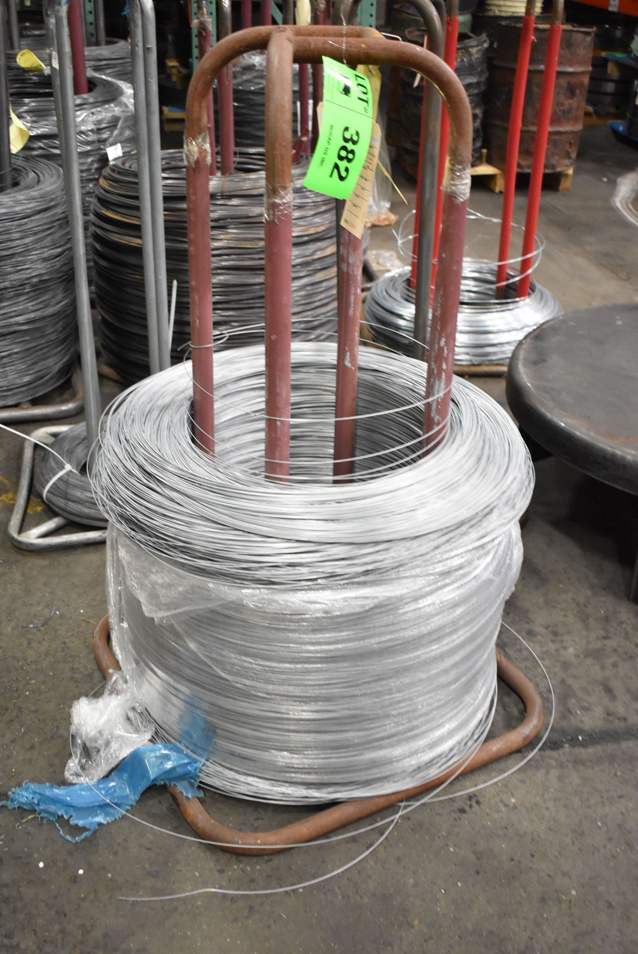 LOT/ WIRE MATERIAL [RIGGING FEES FOR LOT #382 - $50 USD PLUS APPLICABLE TAXES] - Image 2 of 6