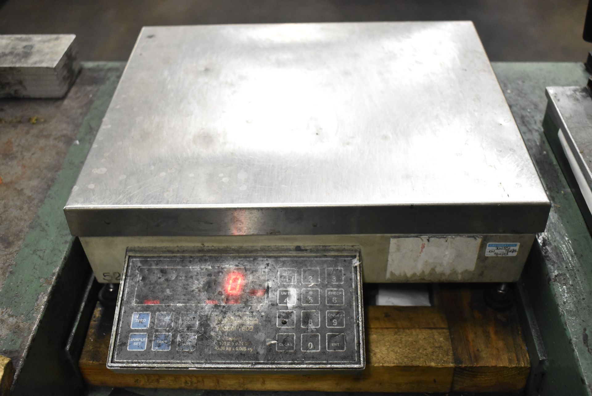 LOT/ QA STATION TABLE WITH DIGITAL SCALE - Image 2 of 2